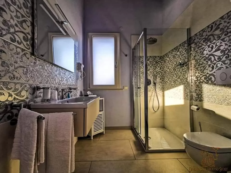 Bathroom in B&B L'EDEN DI CAPO BIANCO