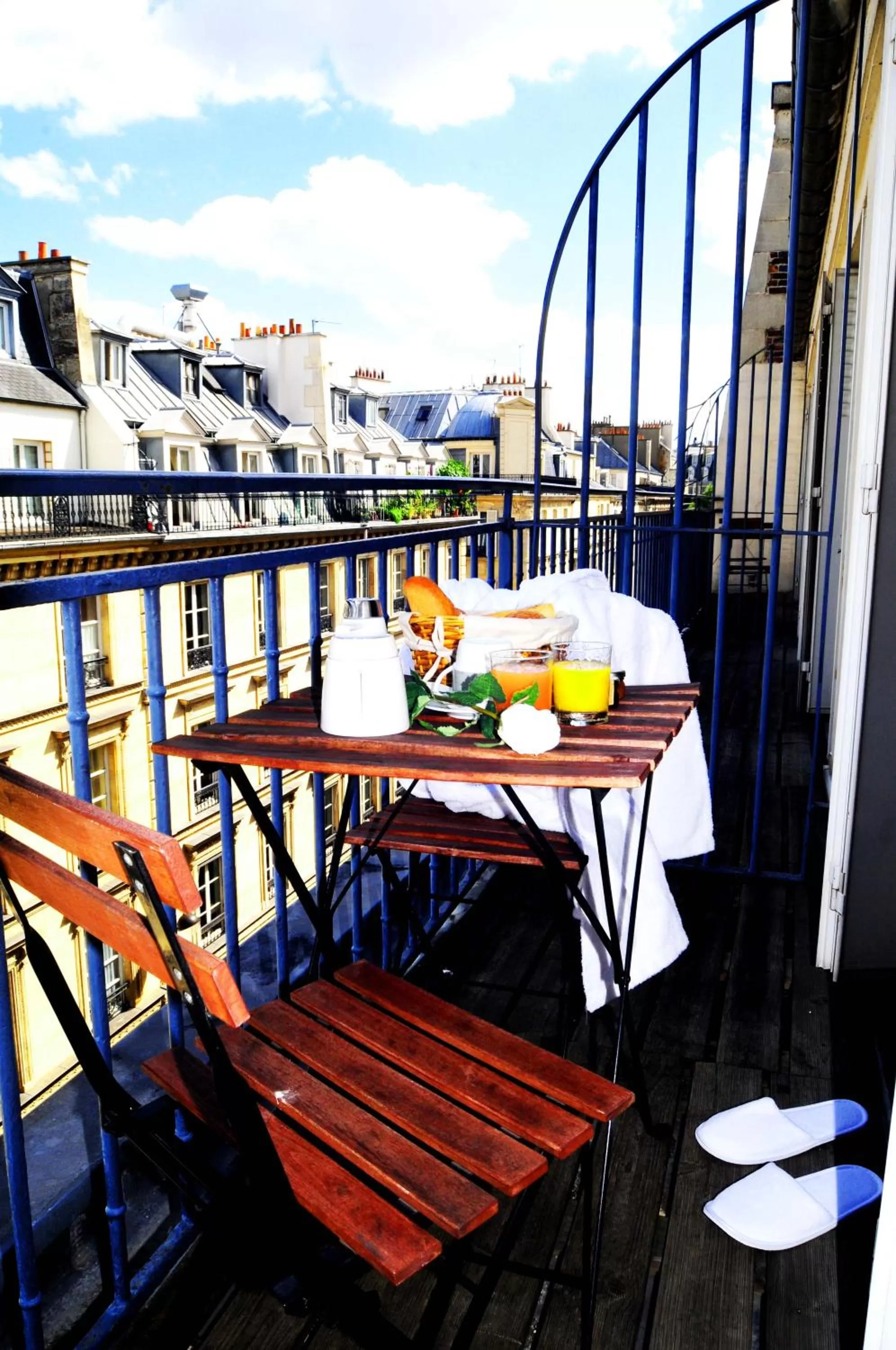 Decorative detail in Hotel Opéra Marigny