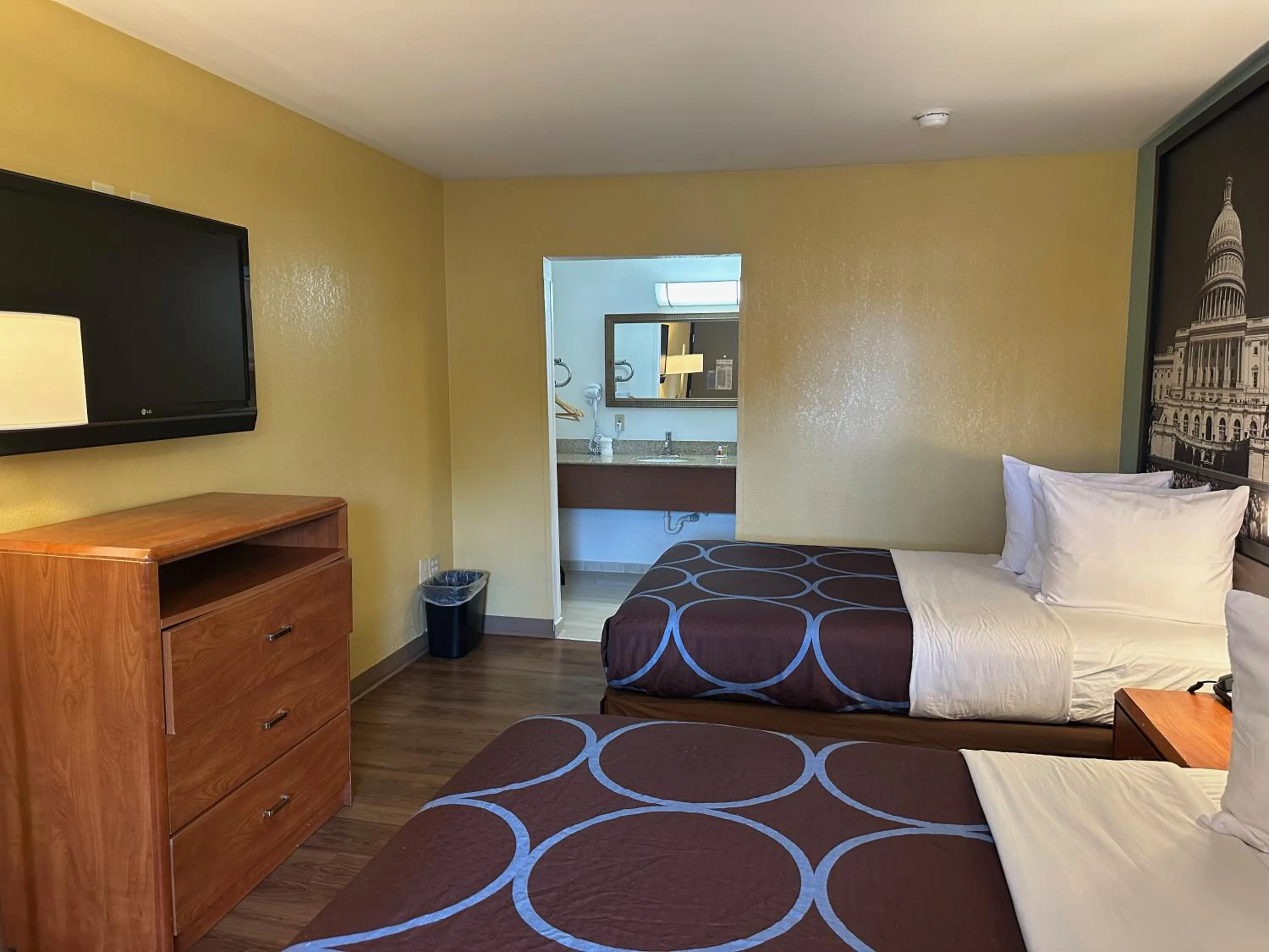 Bed in Super 8 by Wyndham WestEnd Alexandria,VA Washington DC Area