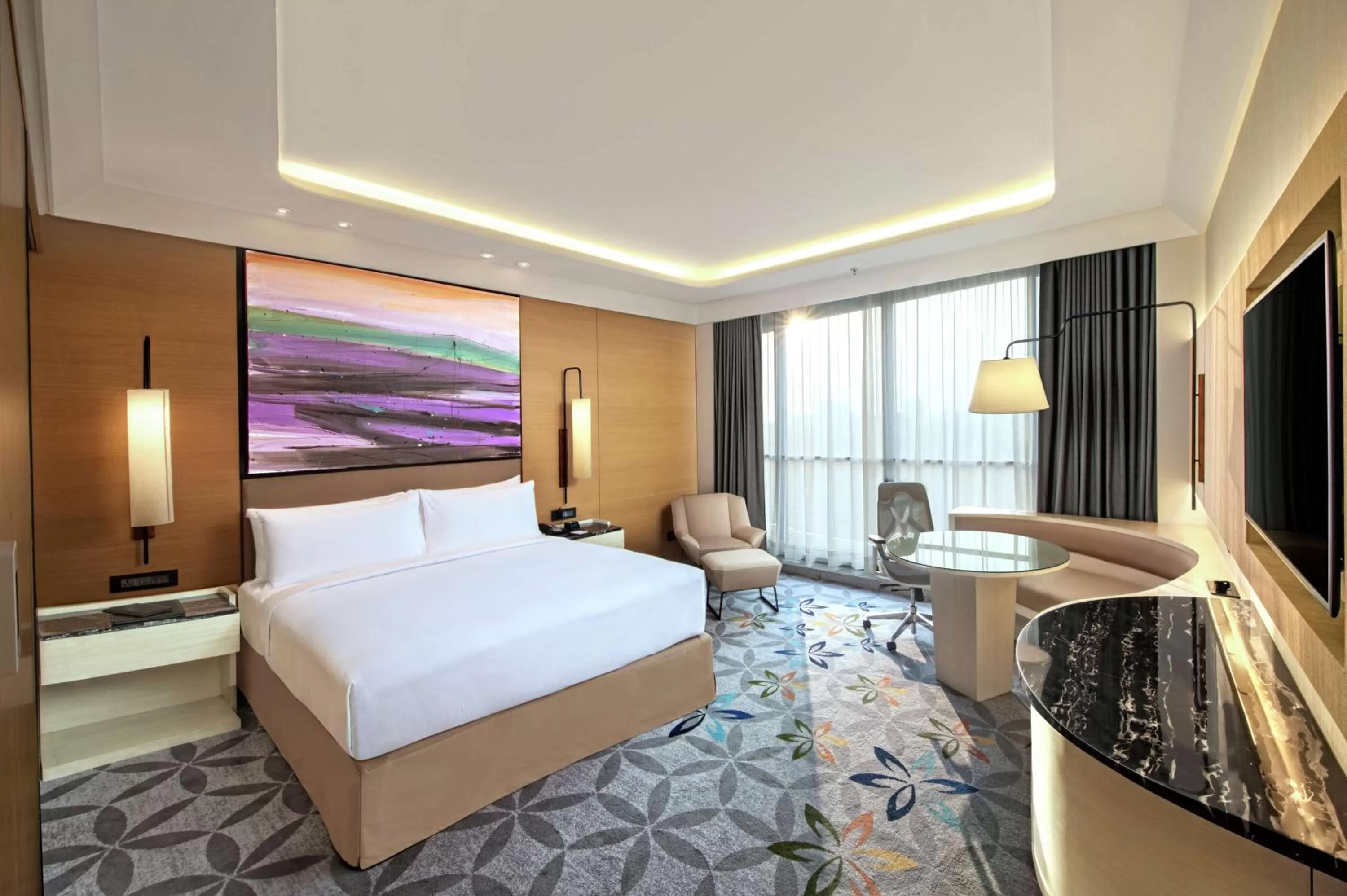 Bedroom, Bed in DoubleTree by Hilton Ahmedabad
