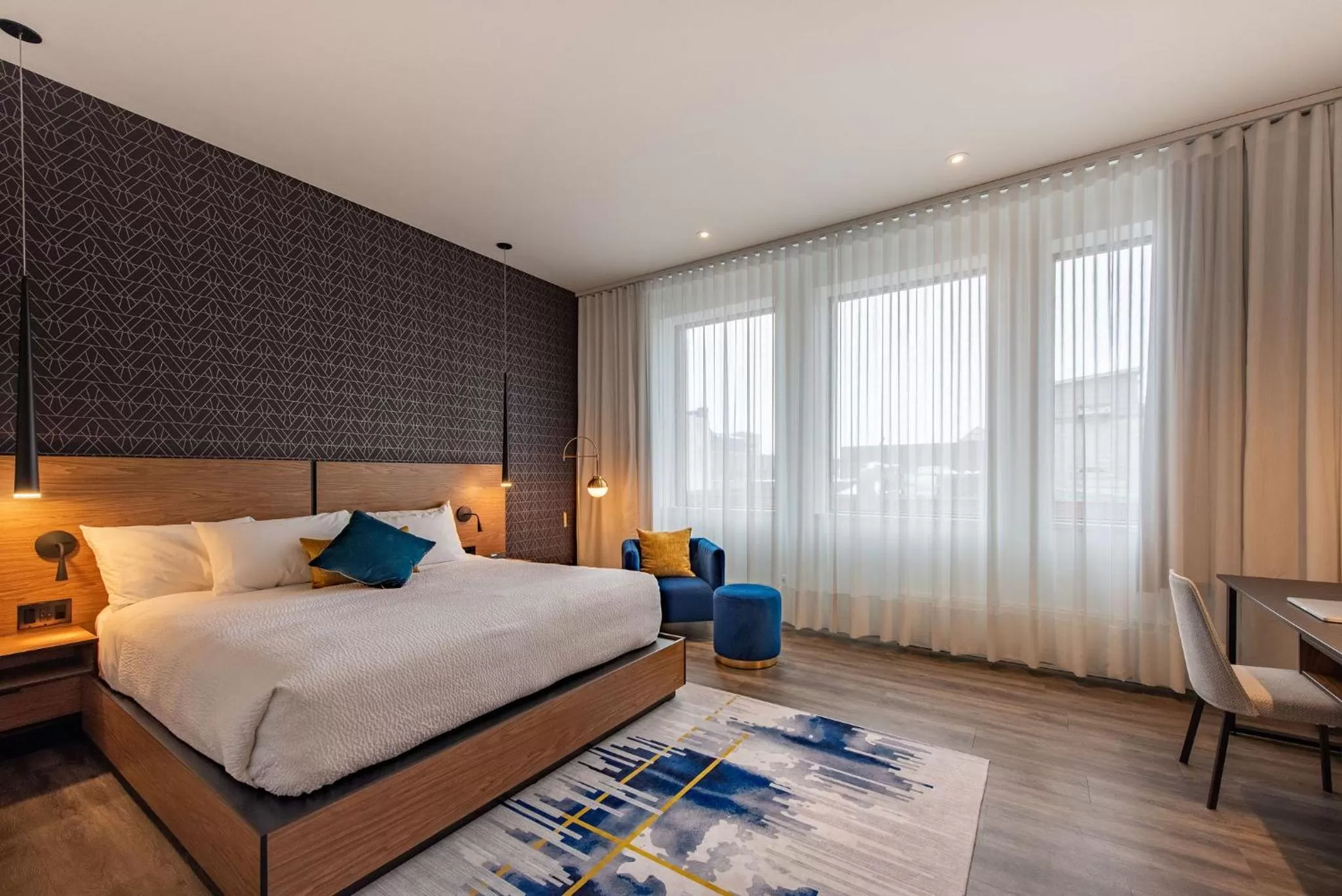 View (from property/room), Bed in Hotel Royal William, an Ascend Collection Hotel