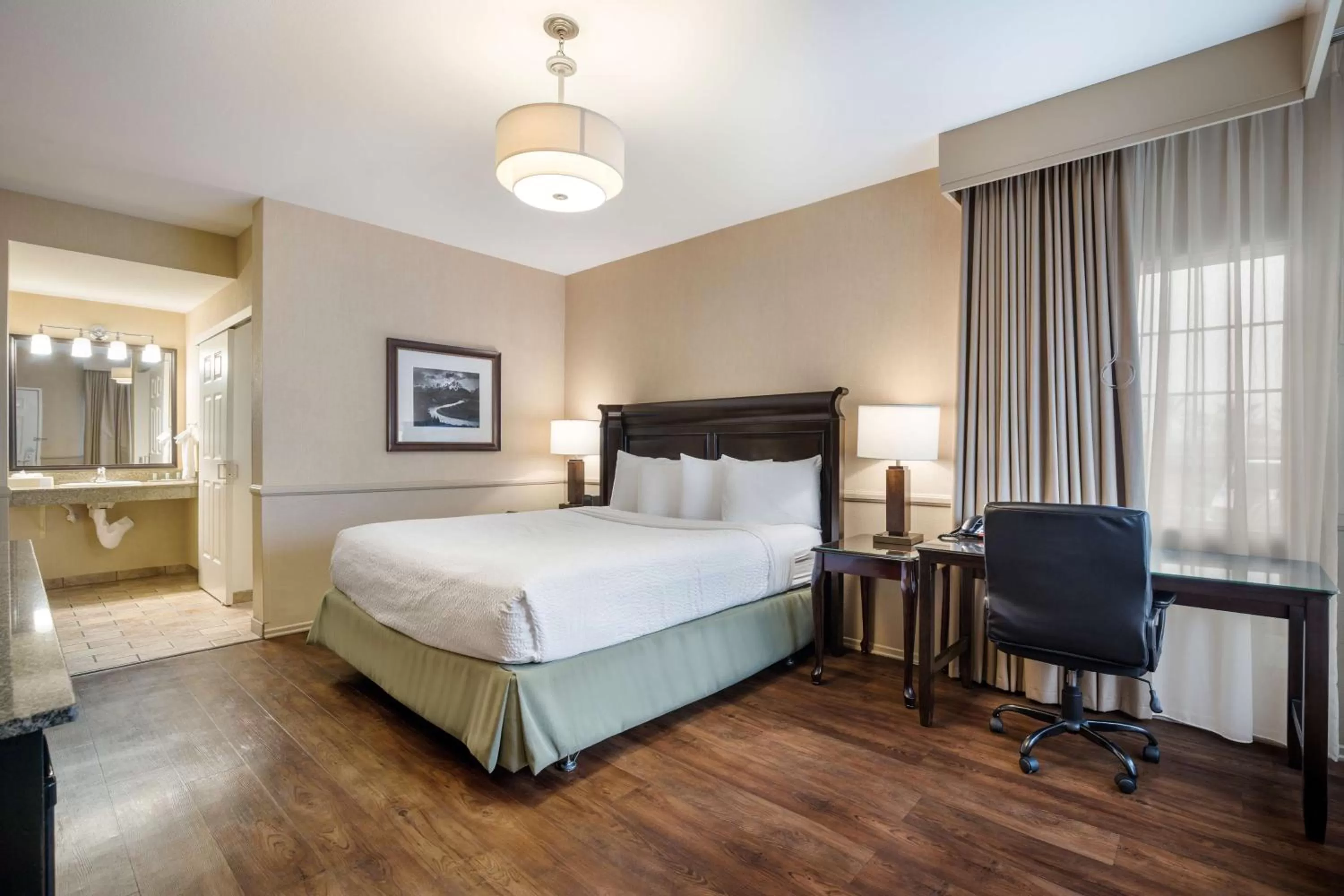 Bedroom, Bed in Best Western Corona Hotel & Suites