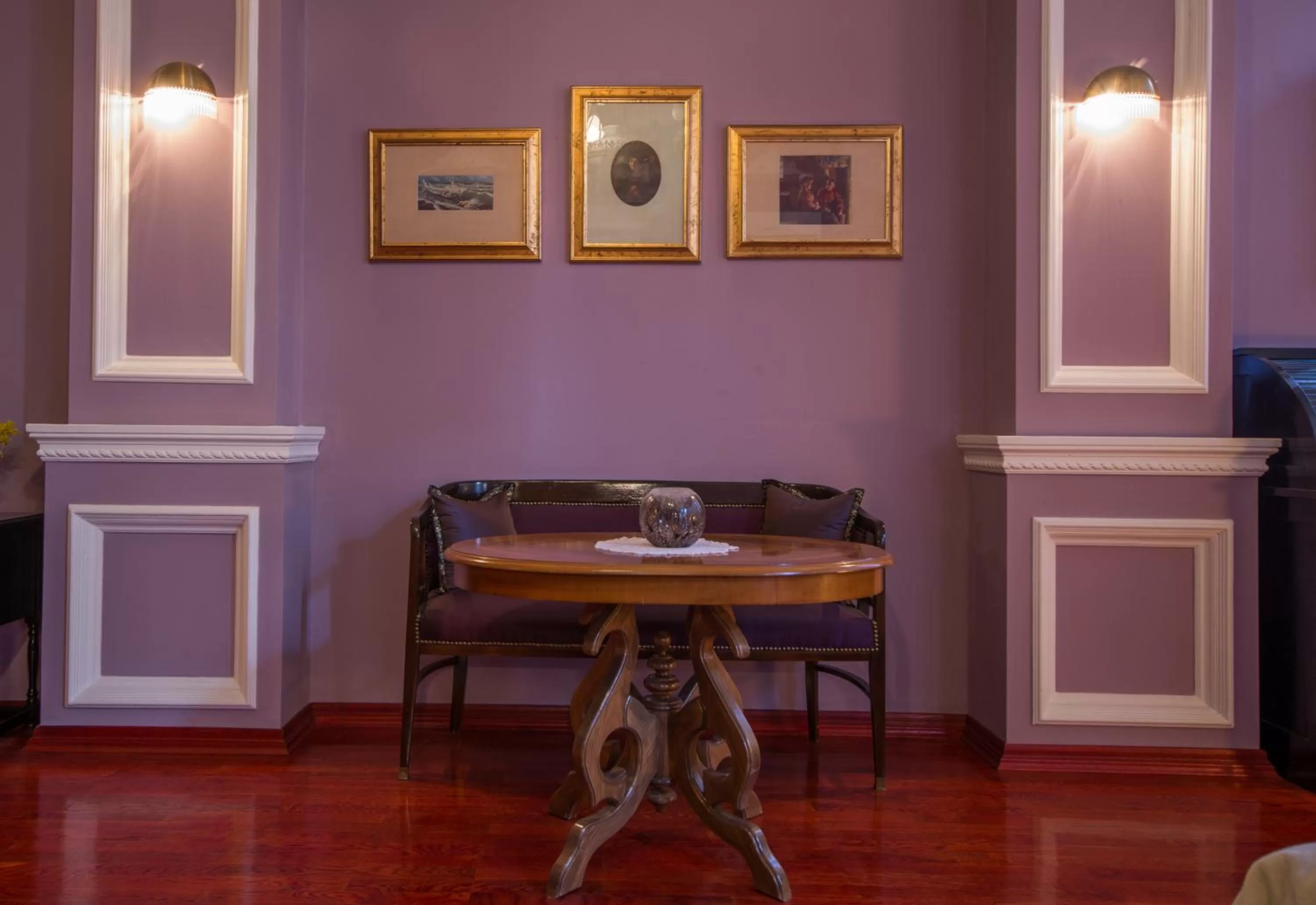 Decorative detail, Dining Area in Hotel Michele