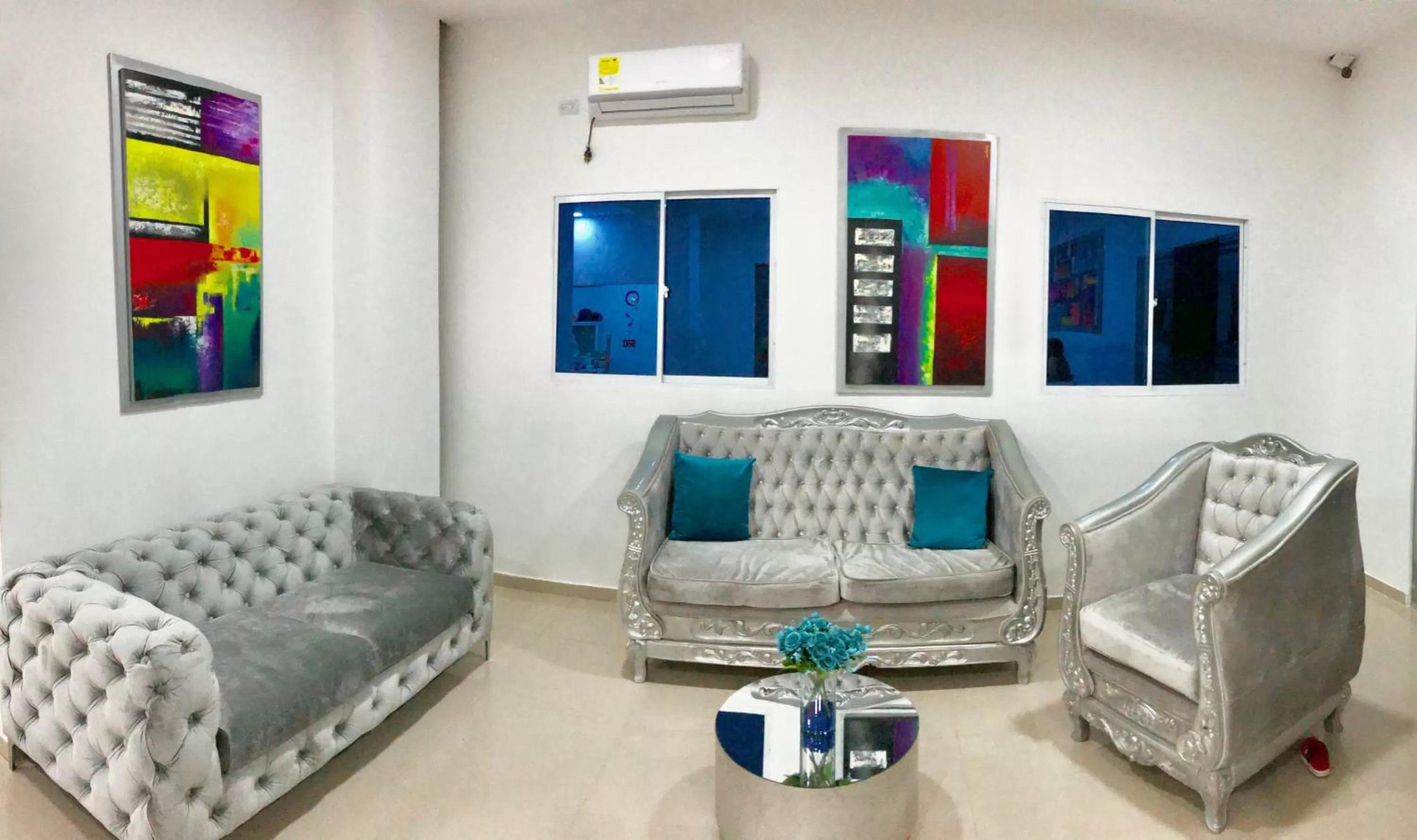 Seating Area in Hotel Platinum Barranquilla