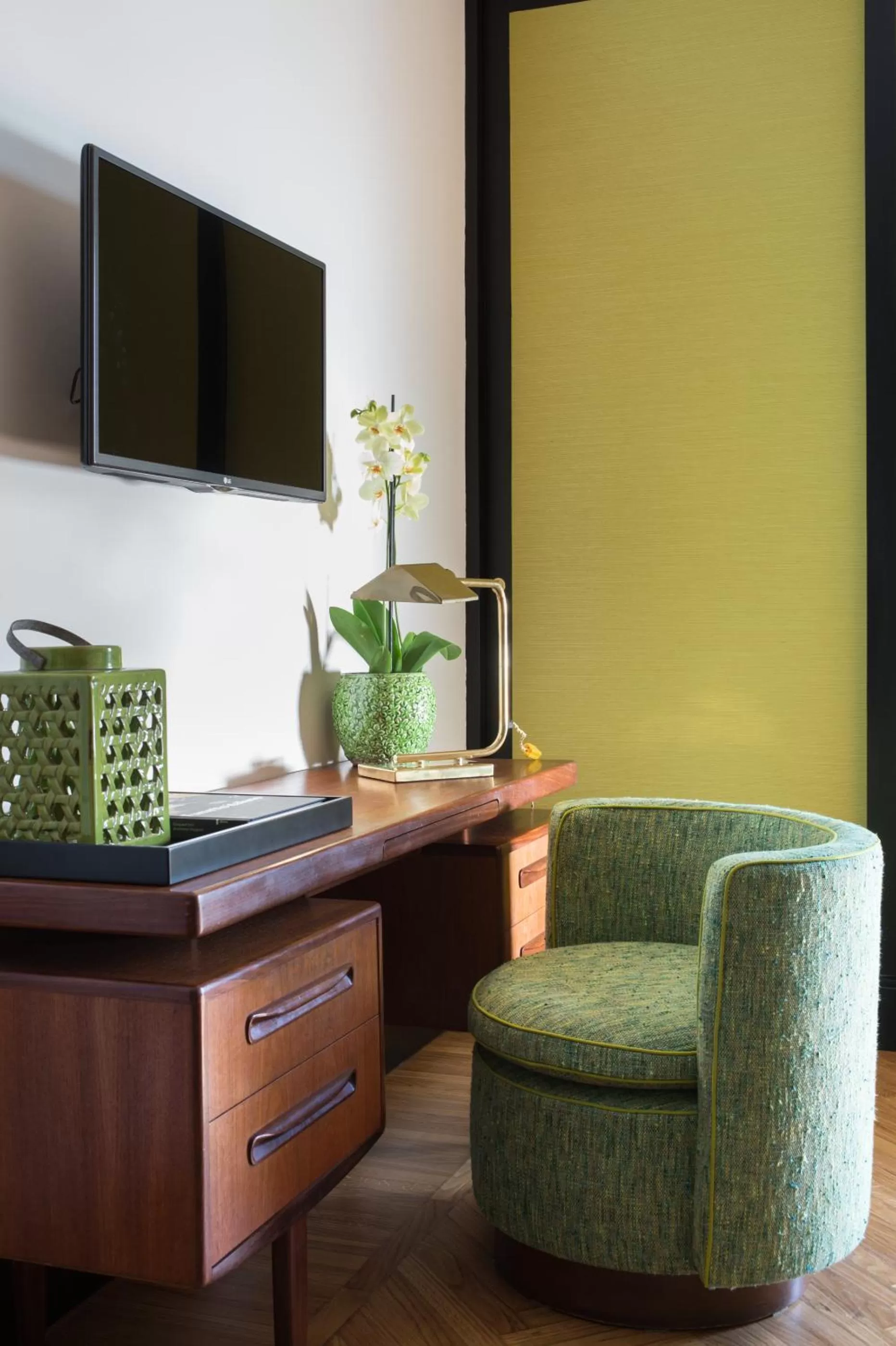 TV and multimedia in Velona's Jungle Luxury Suites