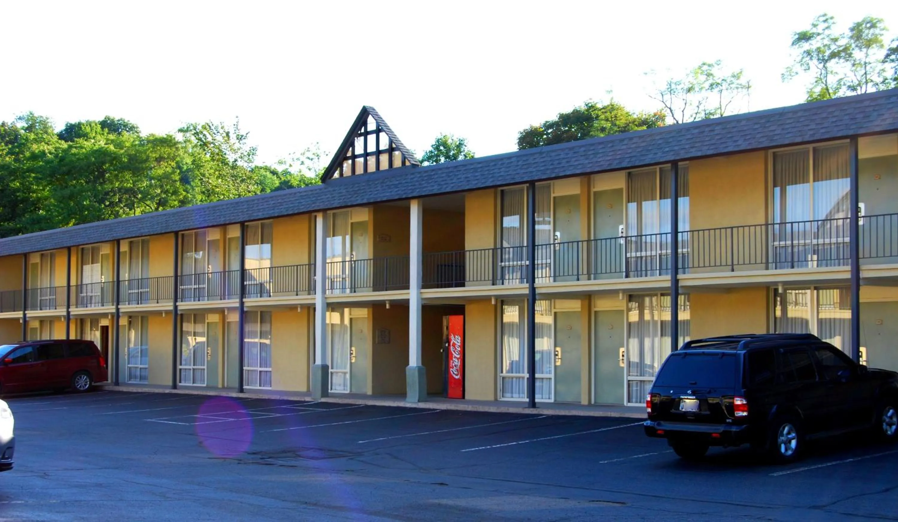 Property building in West Gate Inn Nyack