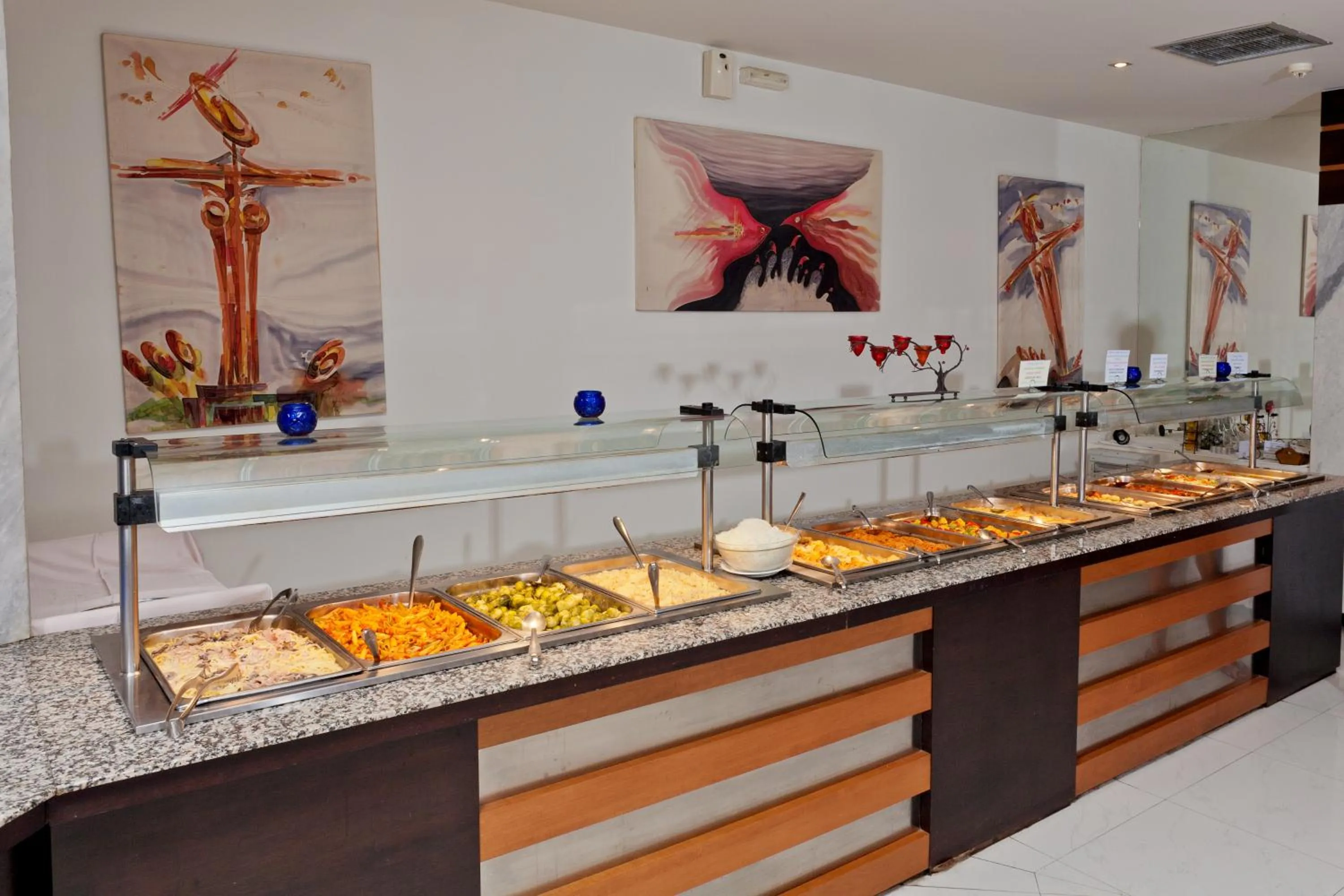 Food in Cathrin Hotel