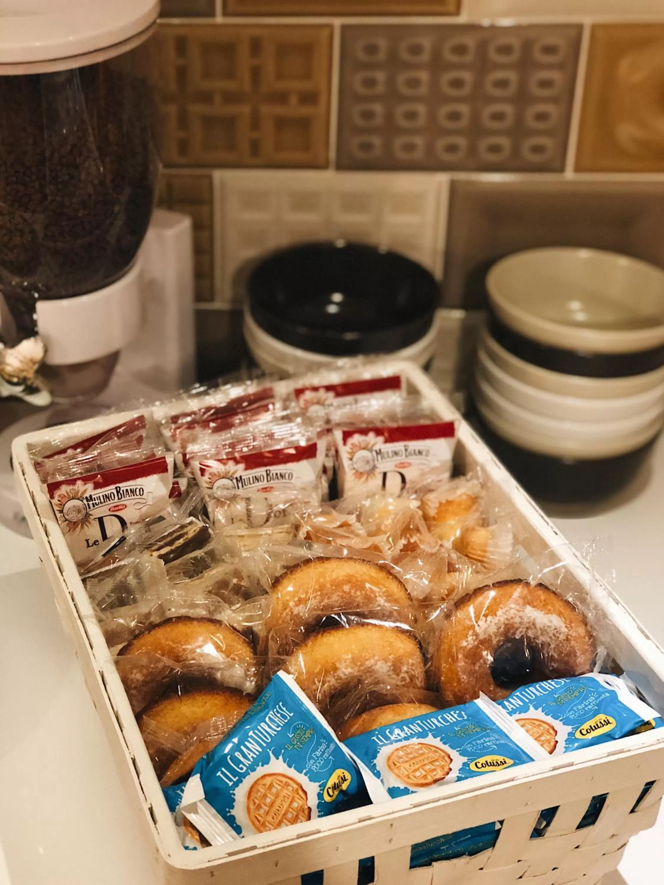 Food and drinks in Mirabilia Urbis Roma