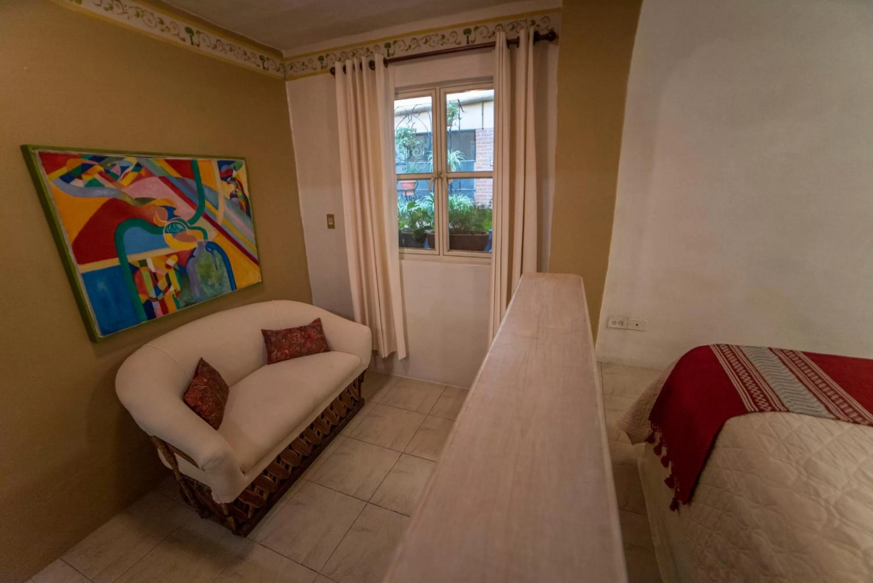 Living room, Bed in Villa Mirasol
