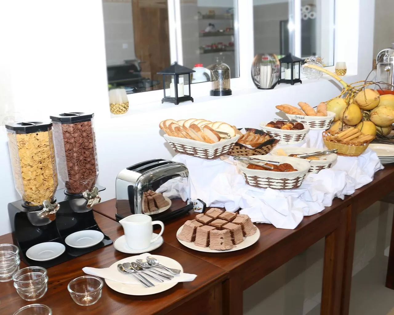 Breakfast in Kandy Rivers Edge Nature Resort