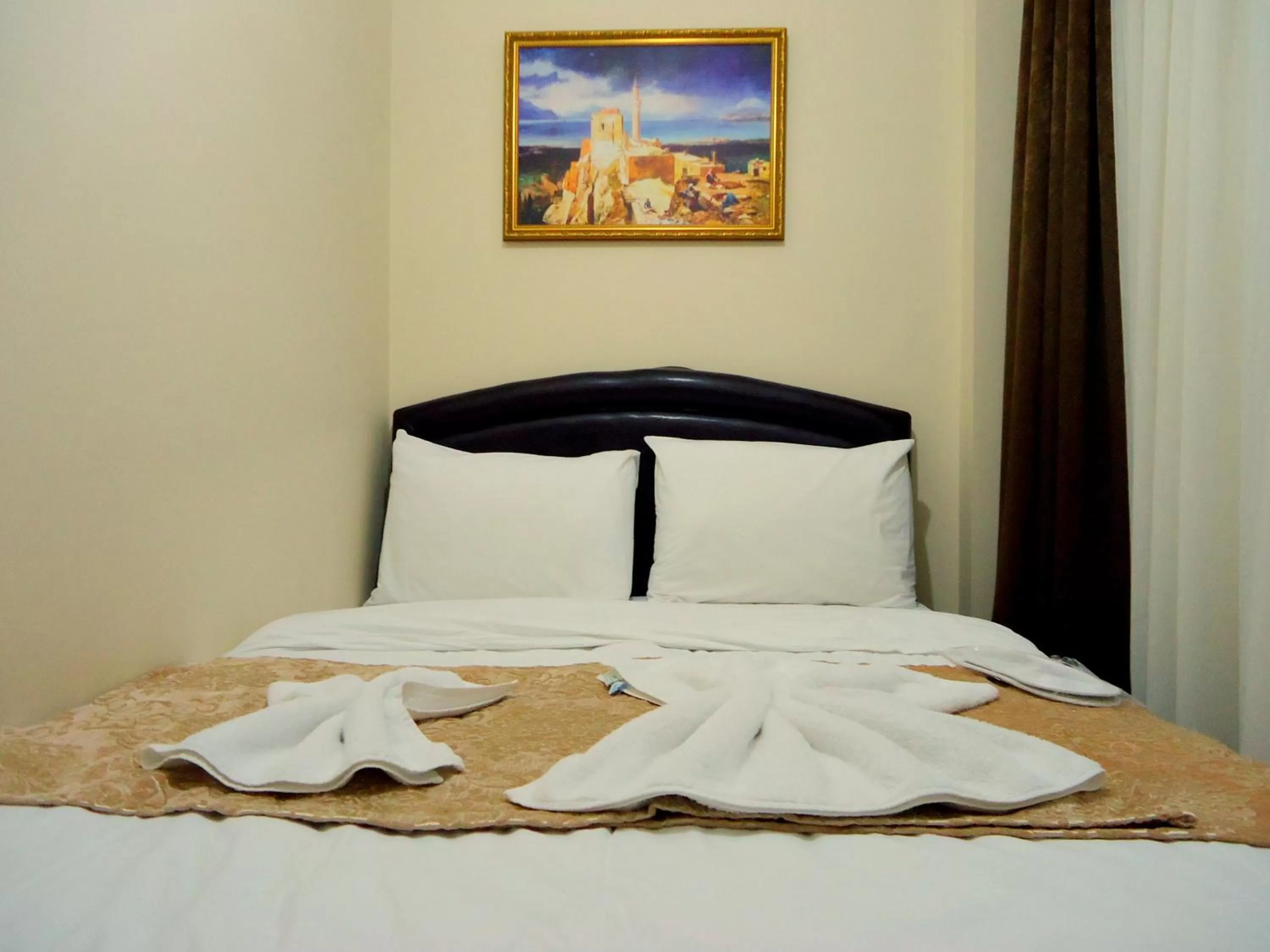 Decorative detail, Bed in Tolga Hotel