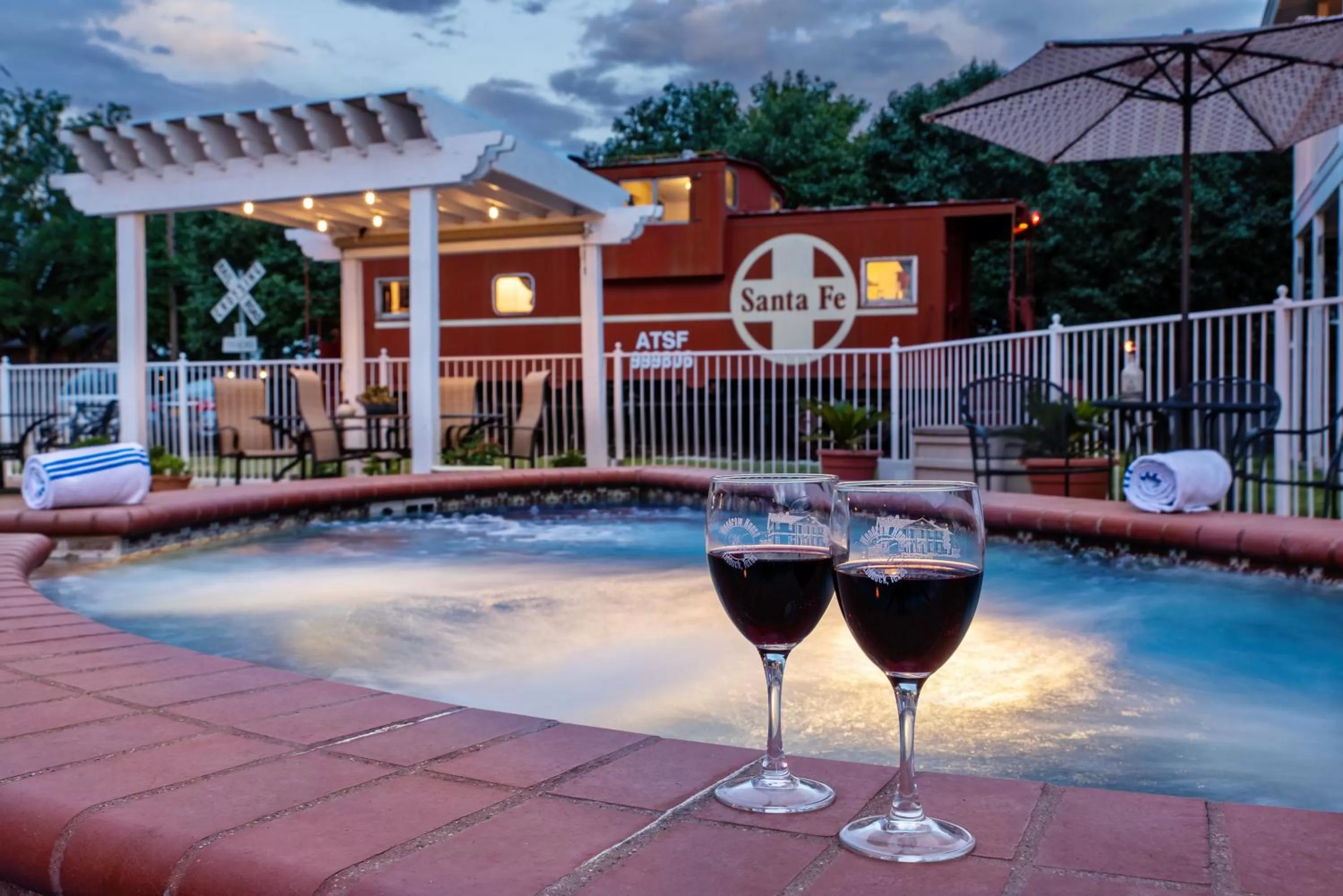 Swimming pool in Woodrow House Bed & Breakfast