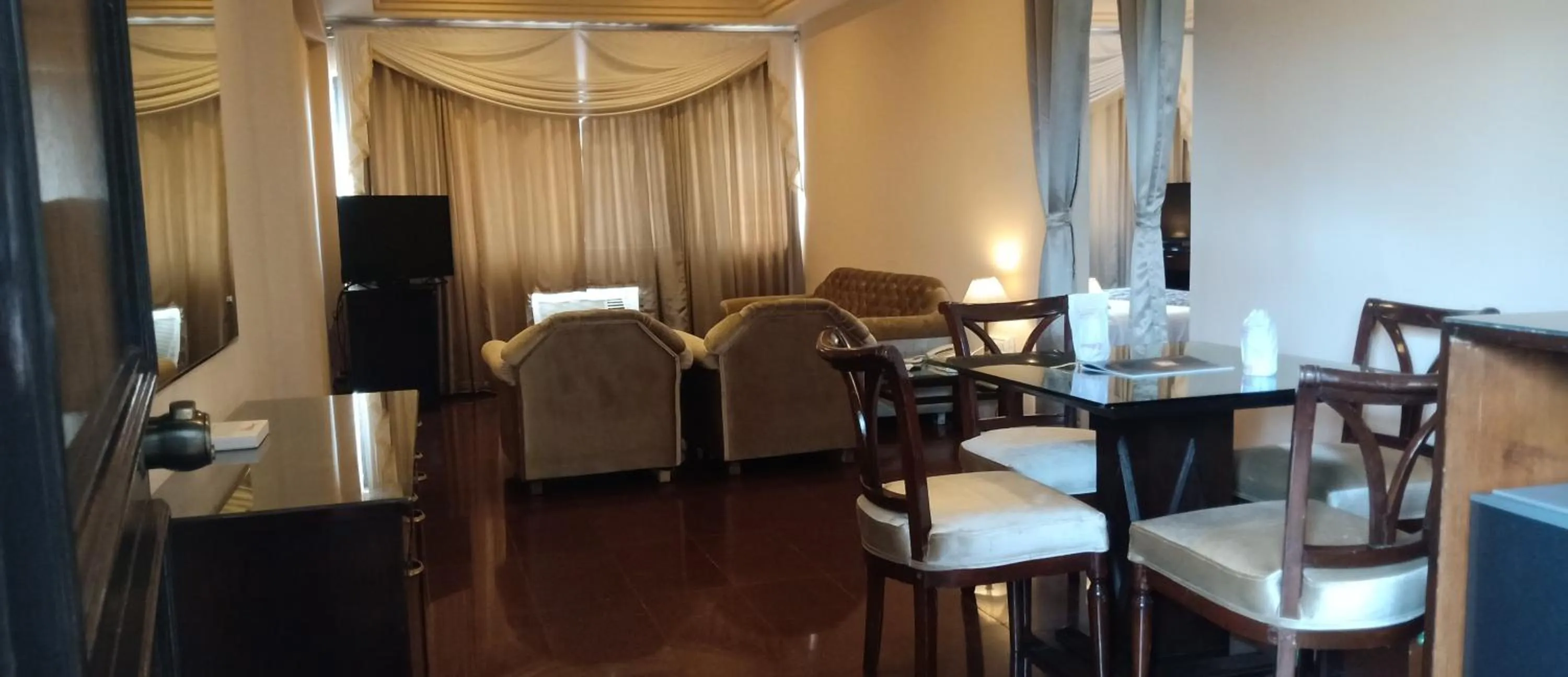 Hotel Poonja International