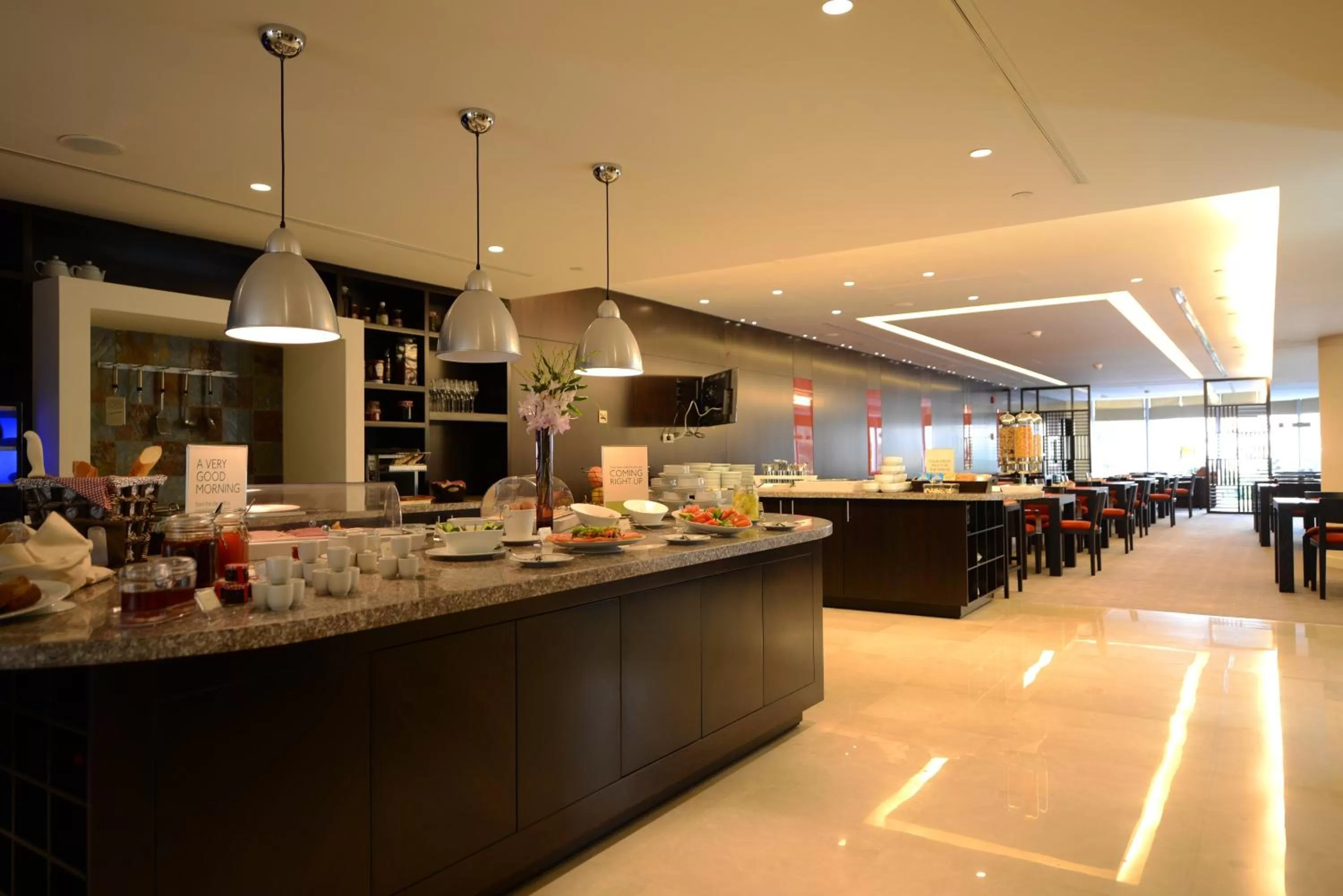 Restaurant/places to eat in Staybridge Suites Beirut by IHG