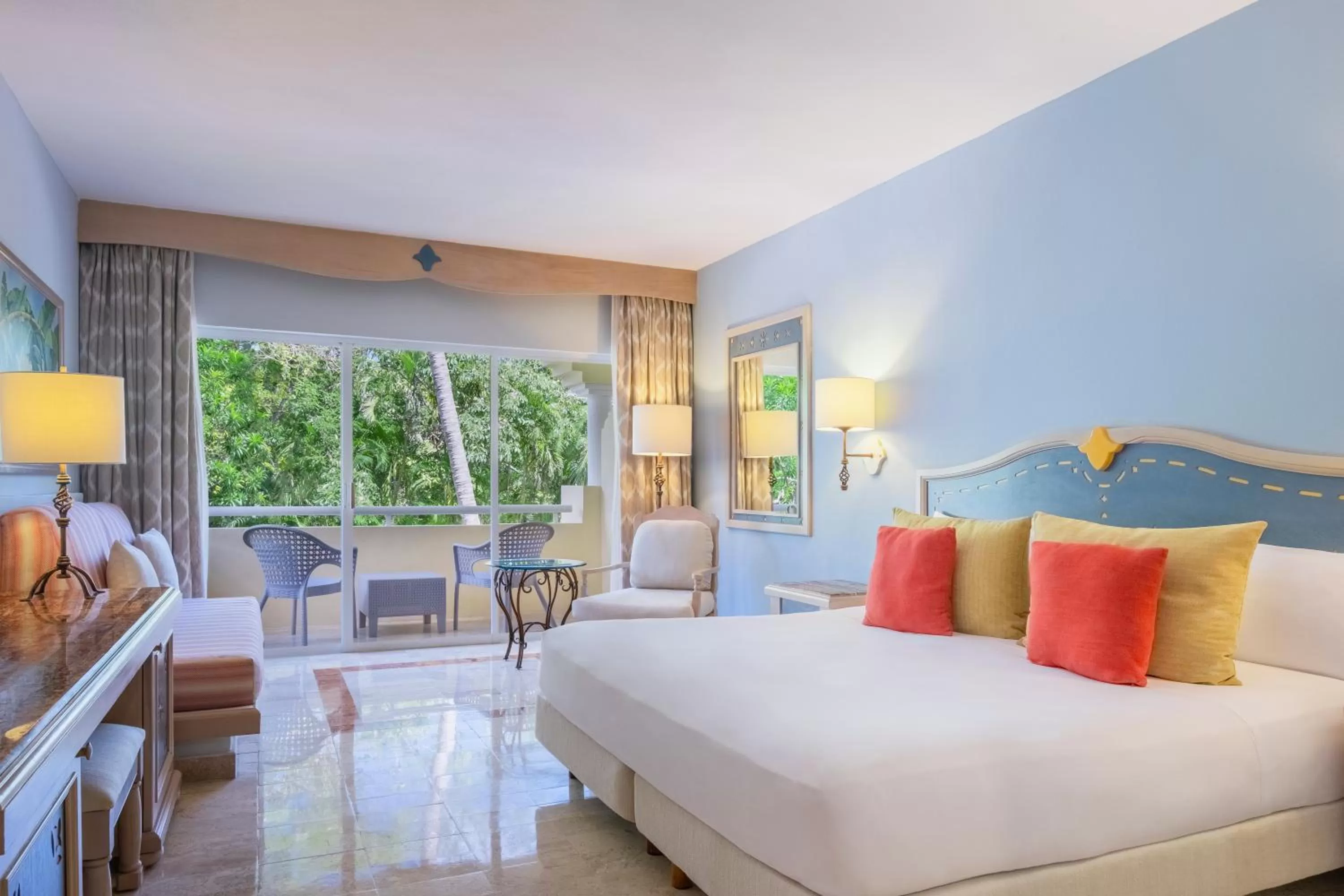 Premium Near Pool (3 Adults)    in Iberostar Waves Paraíso del Mar - All Inclusive