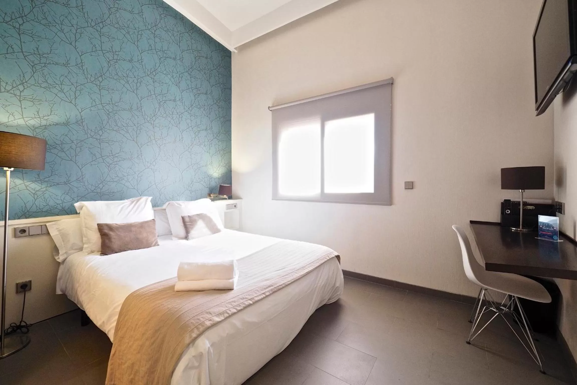 Day, Bed in Barcelona Fifteen central Aparthotel