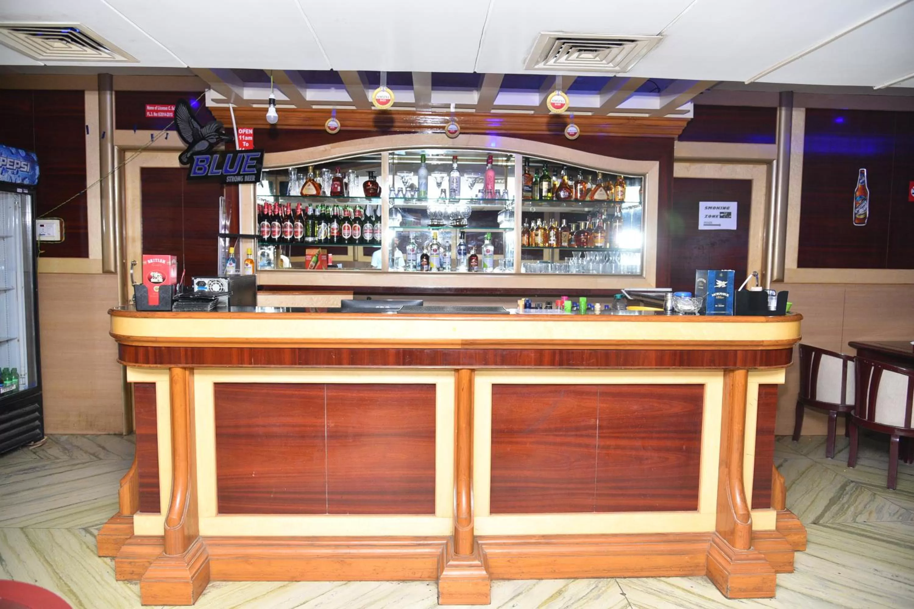 Restaurant/places to eat in Hotel Sonas