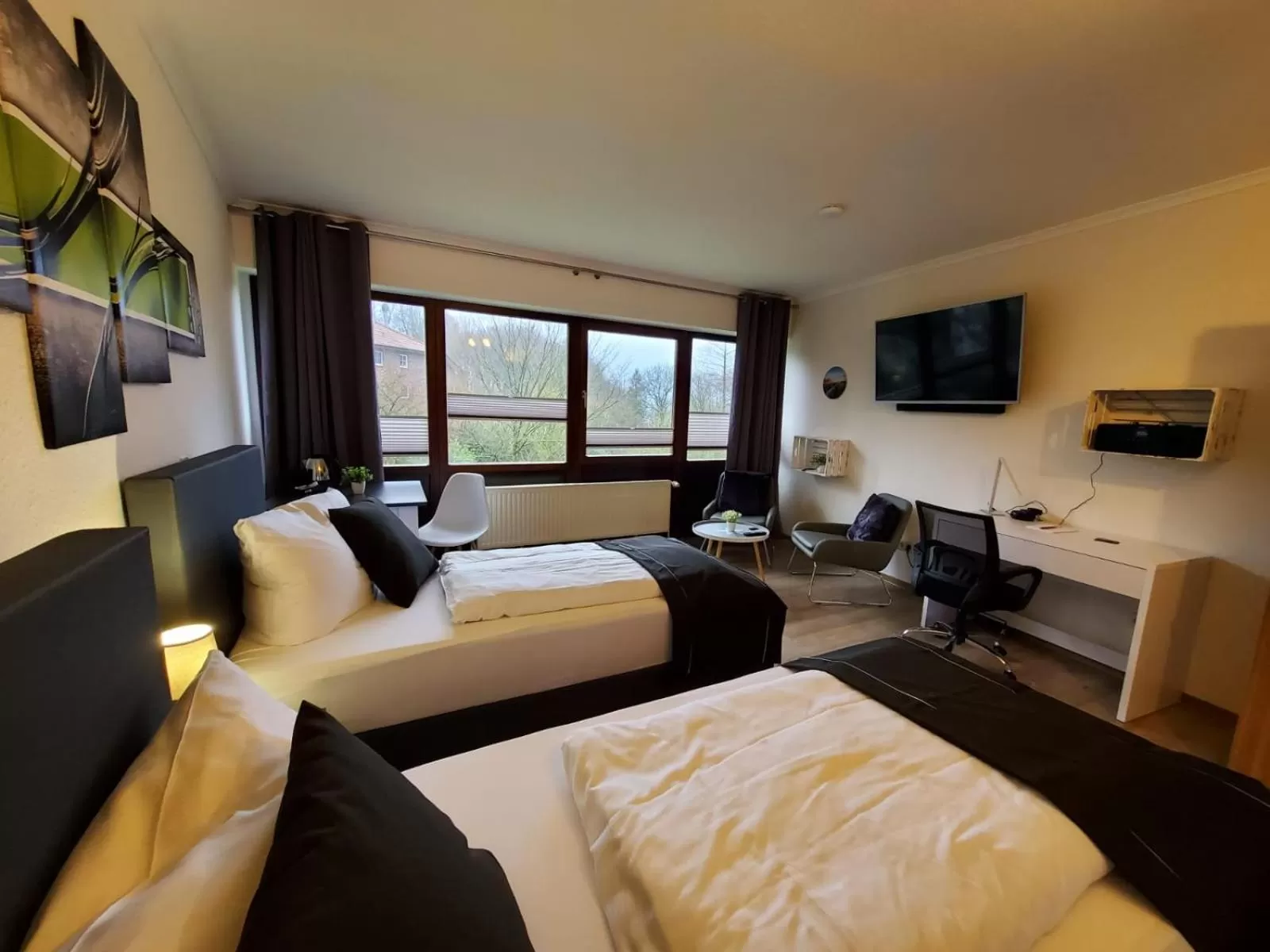 Photo of the whole room, Bed in Hotel Seeblick am Sankelmarker See - Natur und Erholung