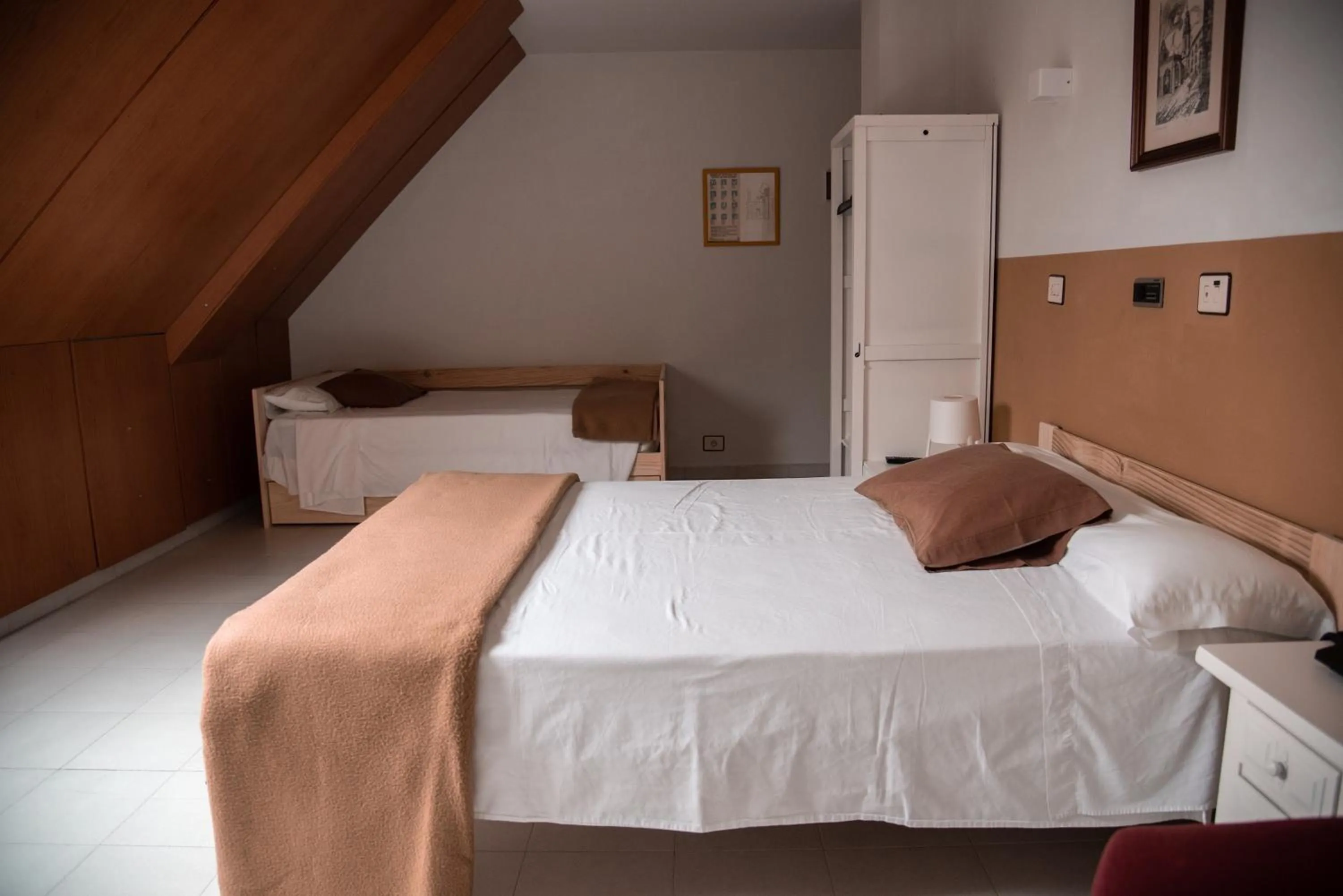 Bedroom, Bed in Hotel Los Olmos