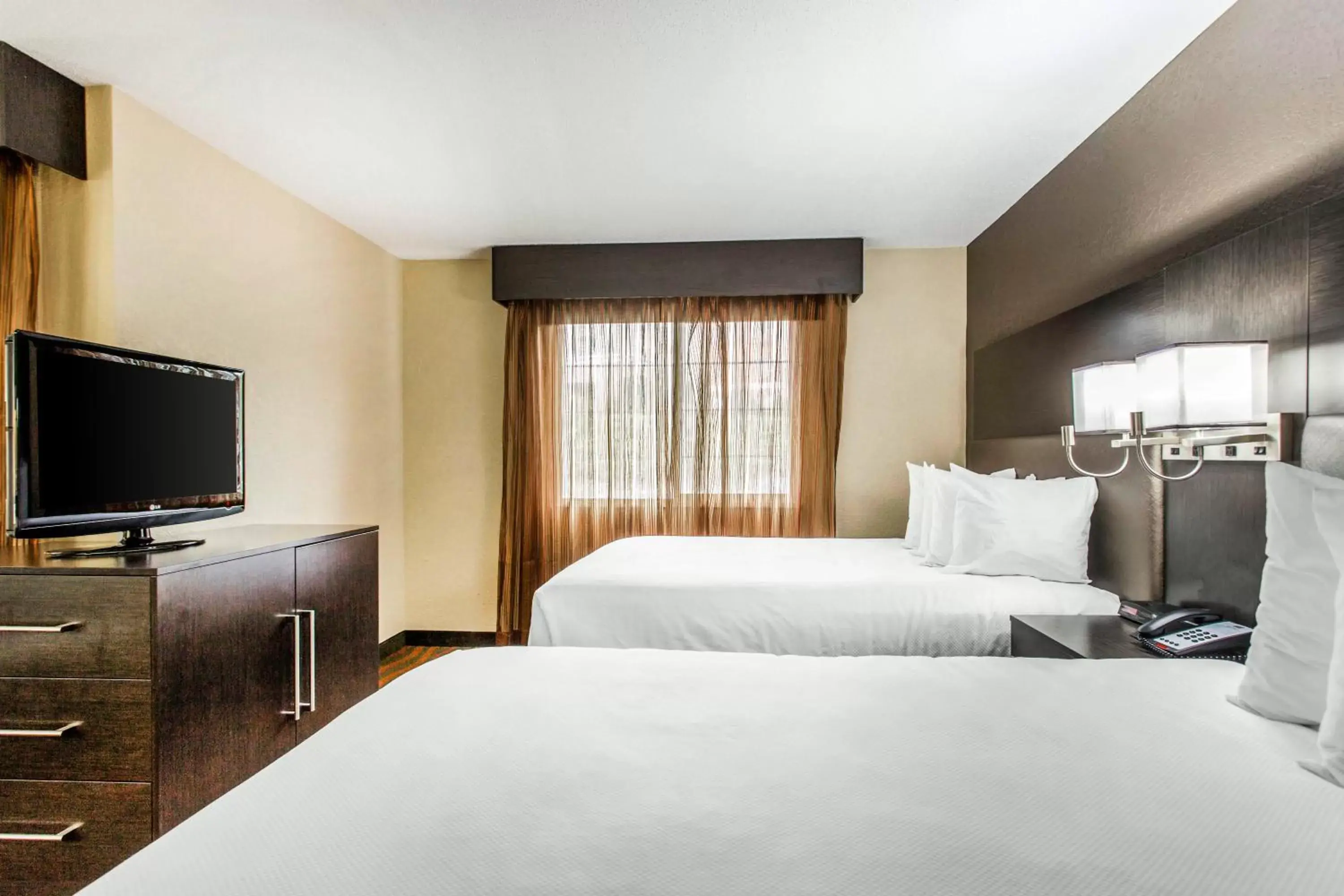 Double Room with Two Double Beds - Accessible/Non-Smoking in MainStay Suites Greenville Airport Double Room with Two Double Beds - Accessible/Non-Smoking in MainStay Suites Greenville Airport