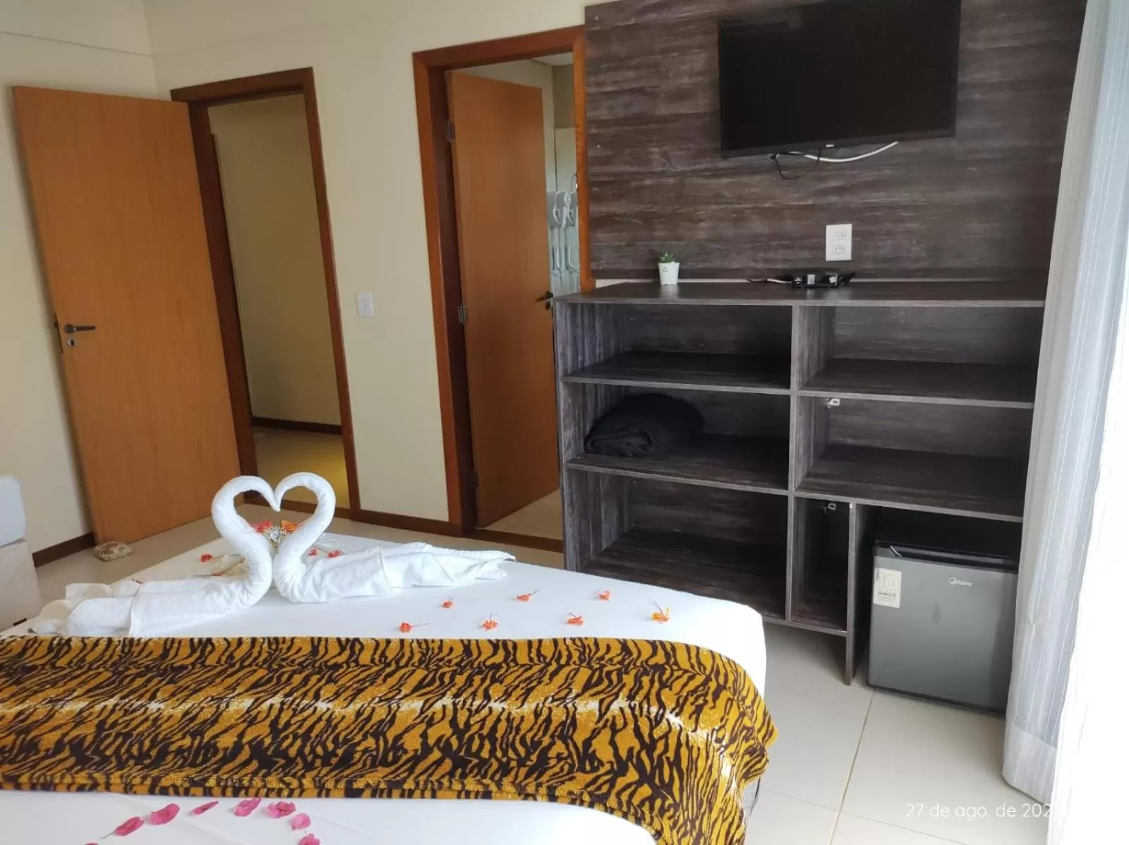 Bedroom, TV/Entertainment Center in i9 Quixaba Flat