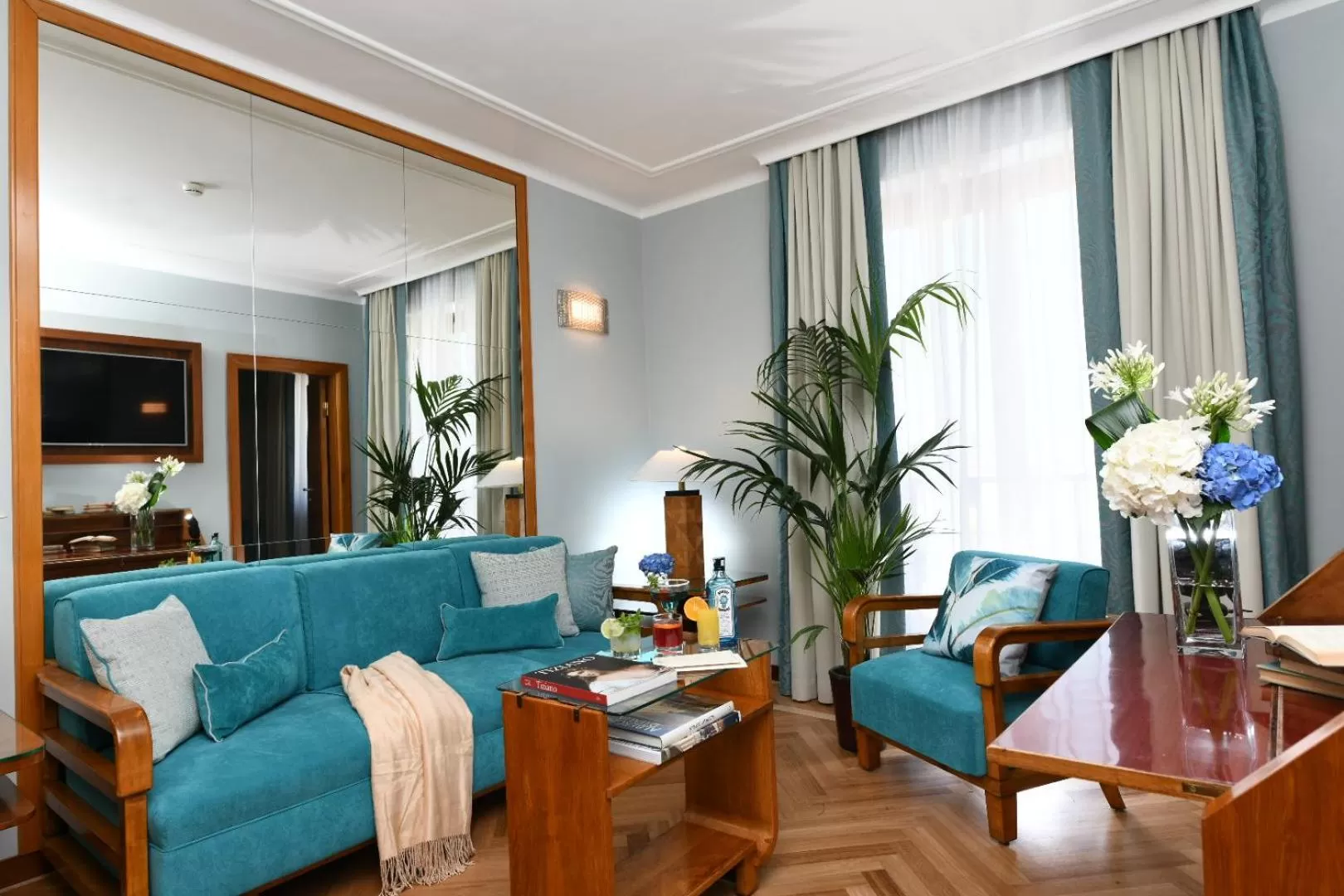 TV and multimedia in Bettoja Hotel Mediterraneo