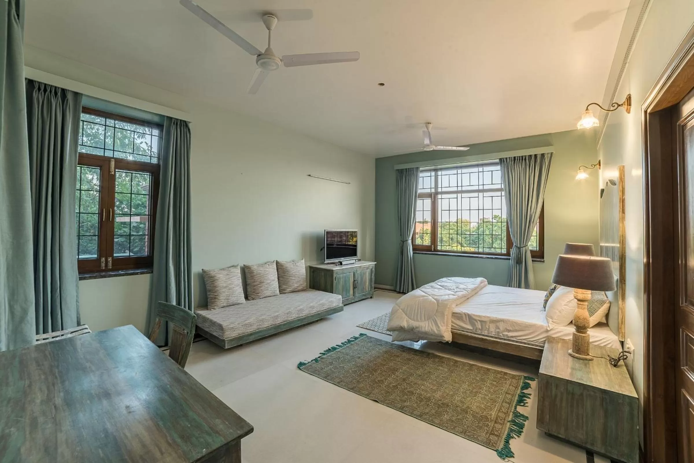 Photo of the whole room, Bed in The Almond Tree