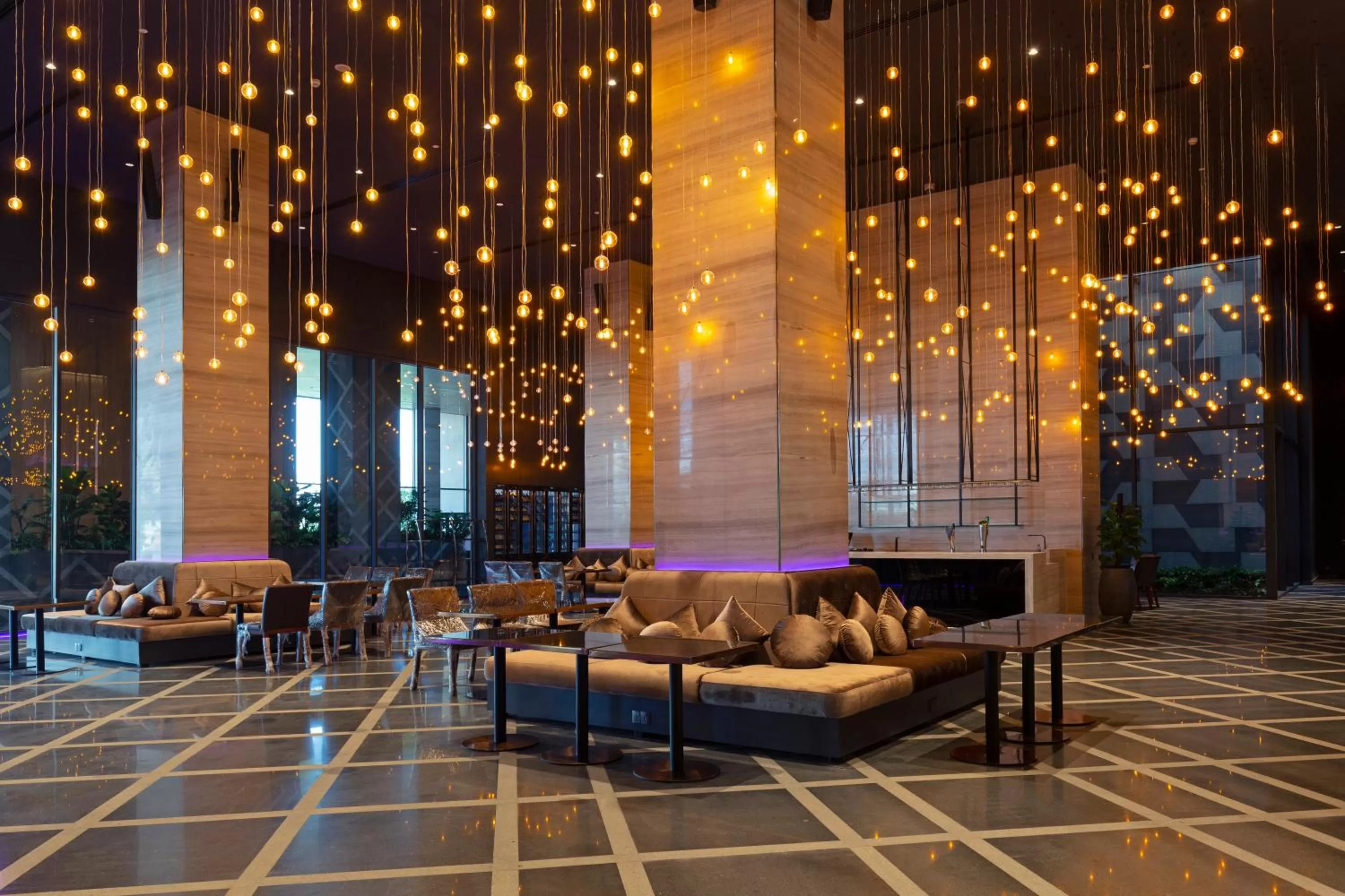 Restaurant/places to eat in SUN & MOON, Riverside Hotel