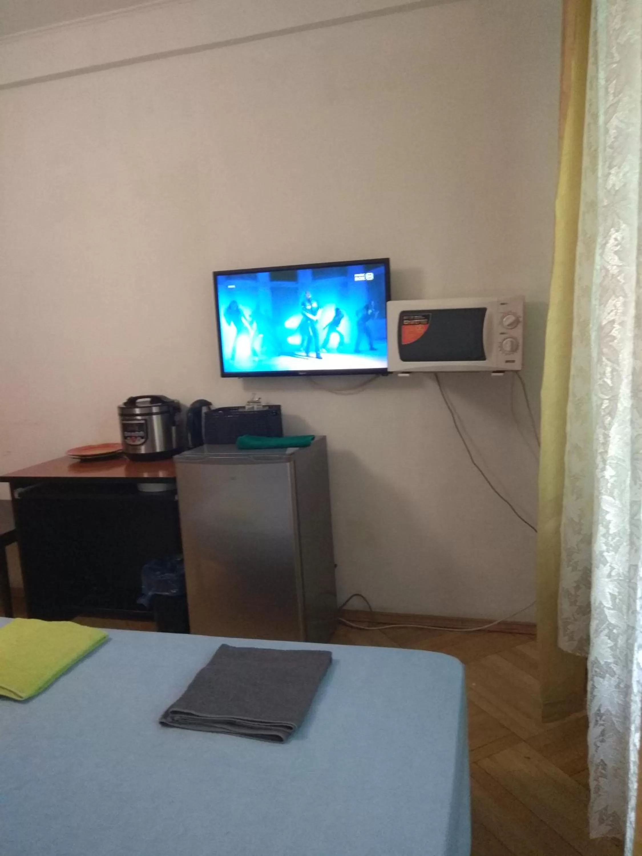 TV and multimedia, TV/Entertainment Center in Alaska