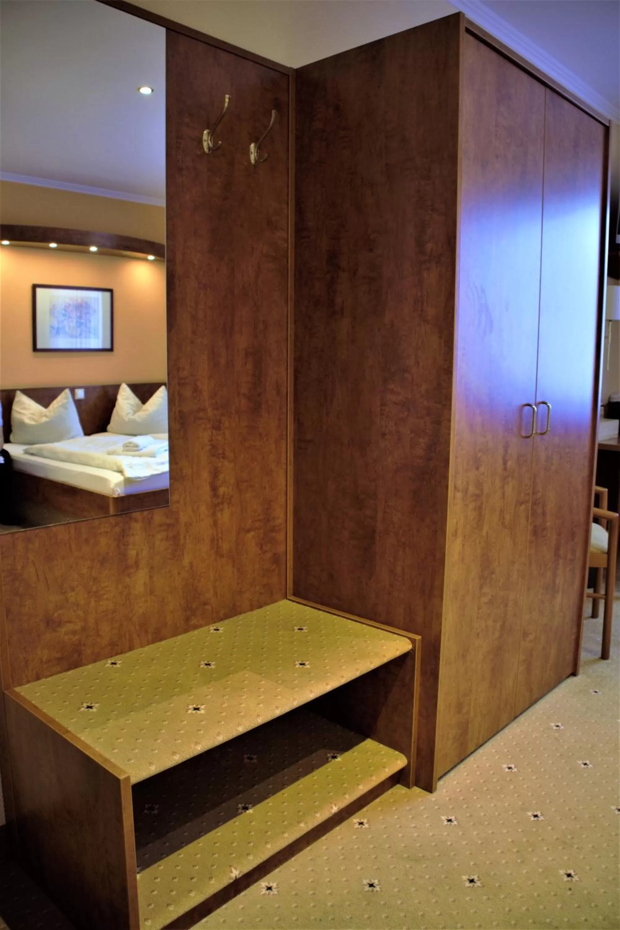 Photo of the whole room, Bed in Hotel am Bahnhof