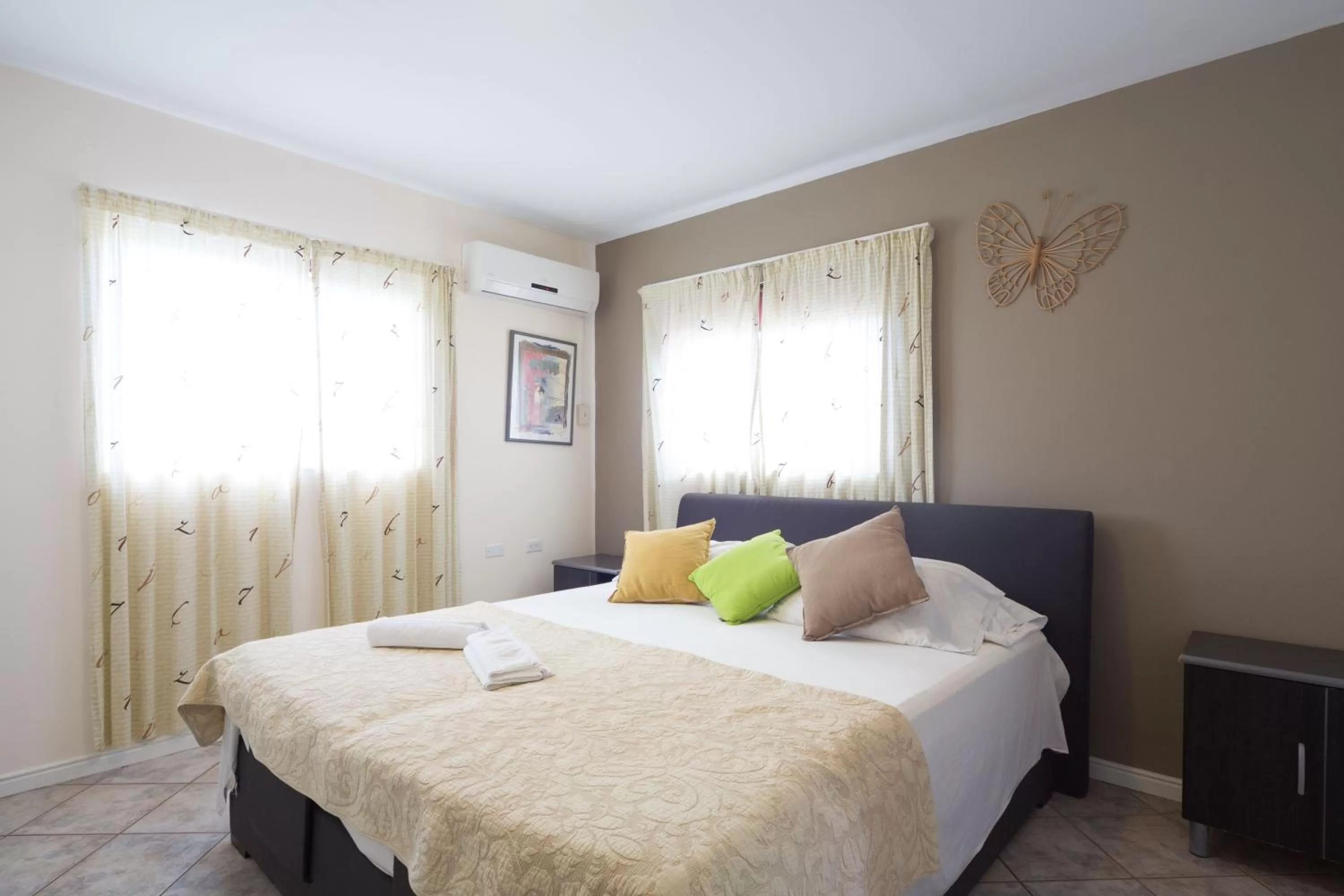 Decorative detail, Bed in La Felicidad