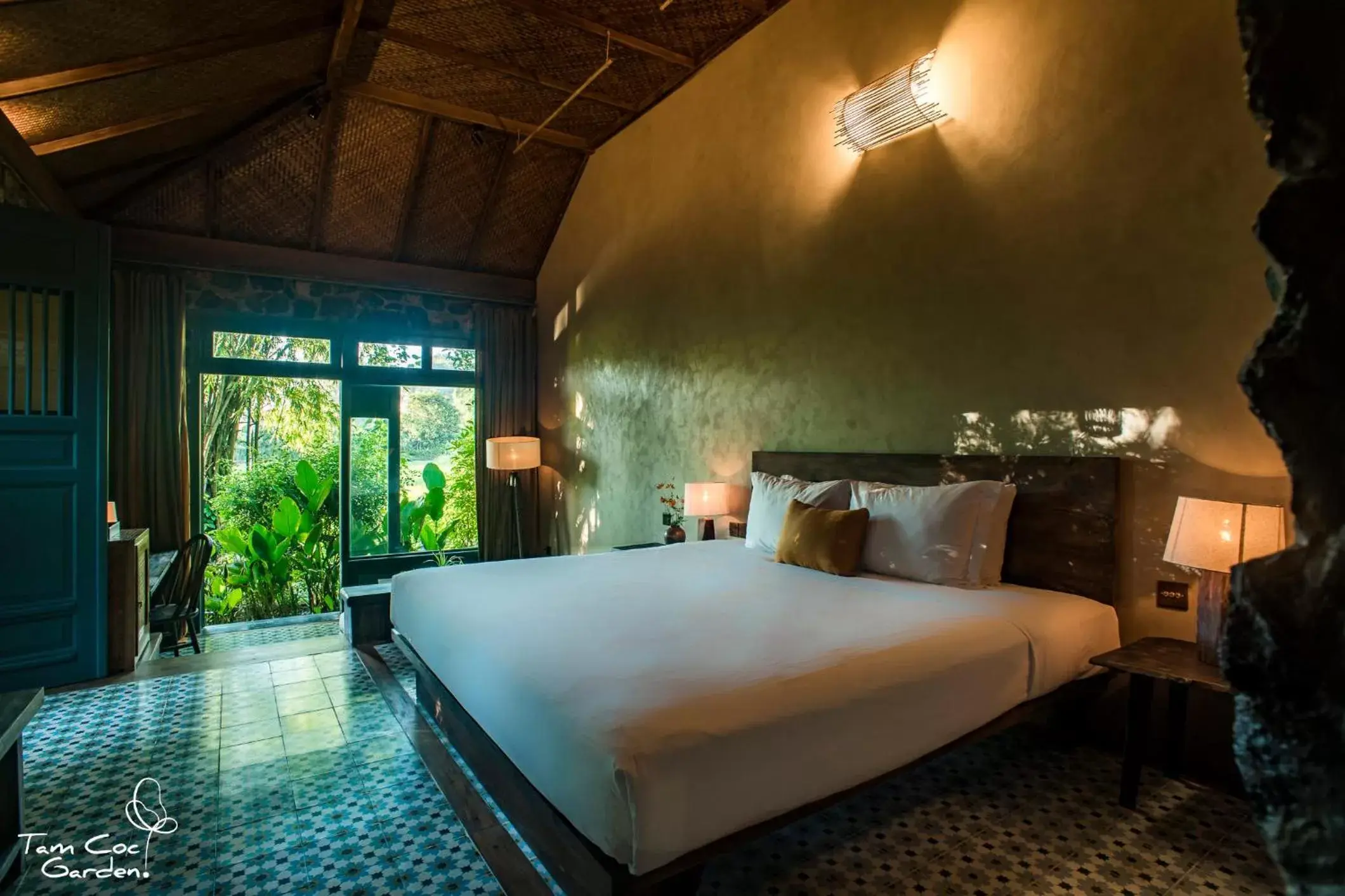 Deluxe Tonkin Garden Bungalow in Tam Coc Garden Resort Deluxe Tonkin Garden Bungalow in Tam Coc Garden Resort