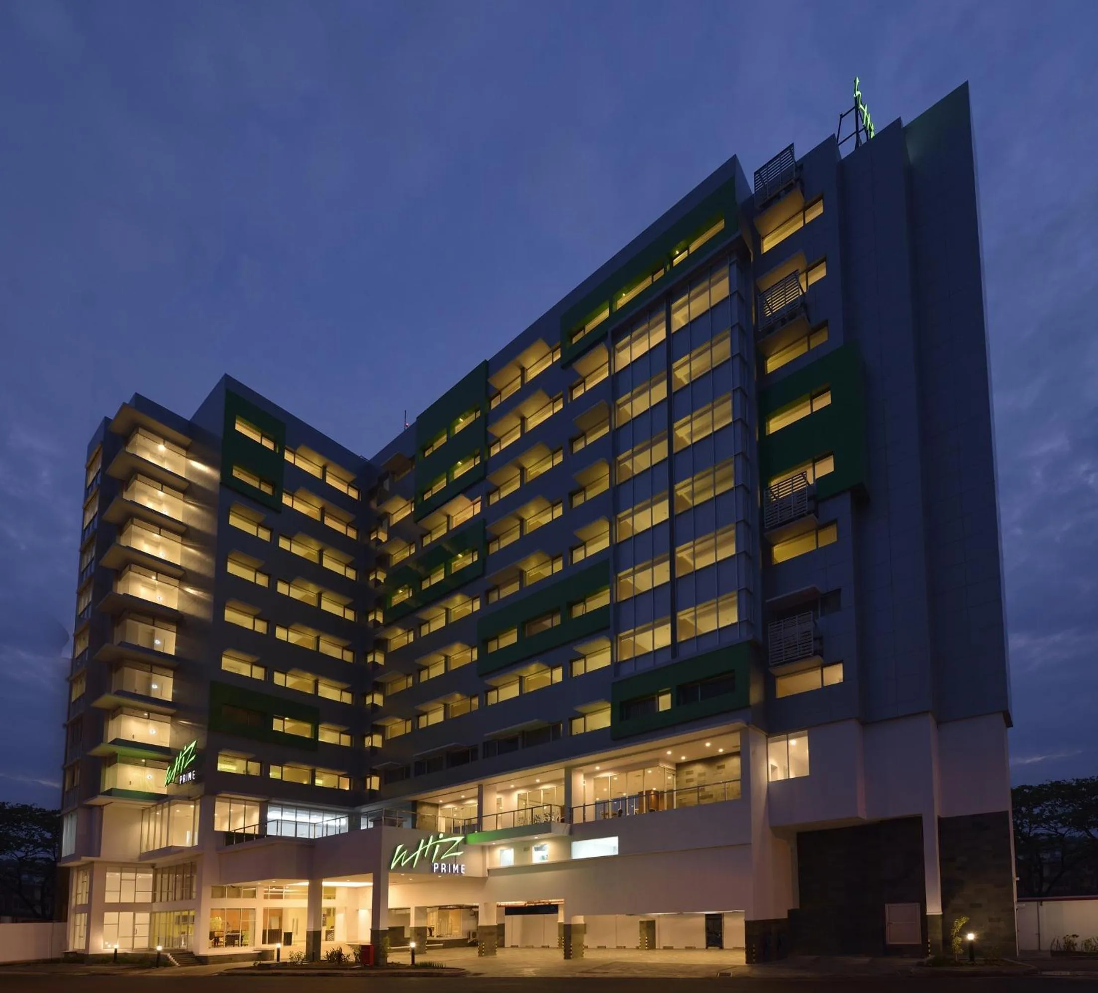 Facade/entrance in Whiz Prime Hotel Megamas Manado