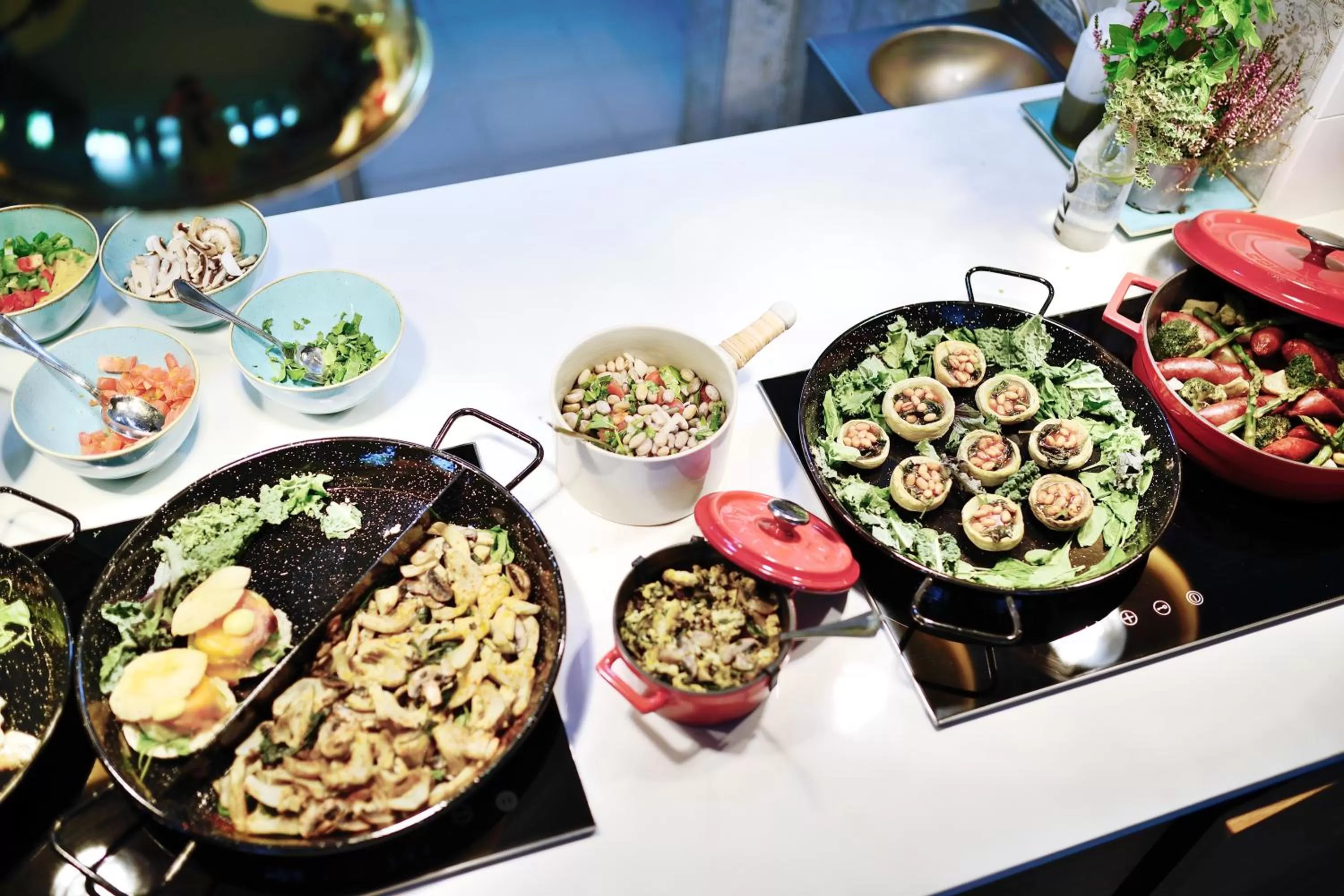 Restaurant/places to eat in At Herbal Boutique Hotel & Spa