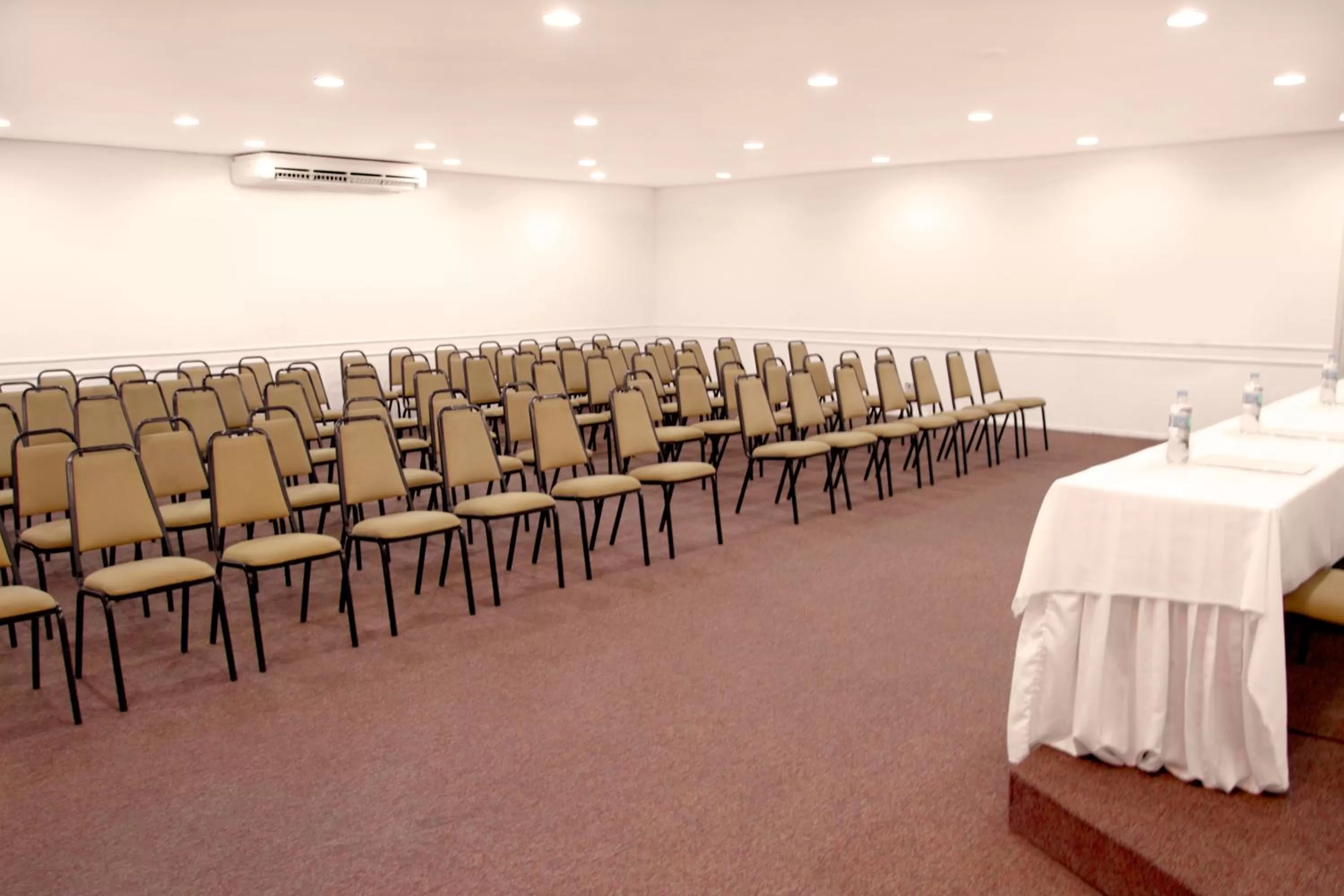 Business facilities in CHA Prime Curitiba