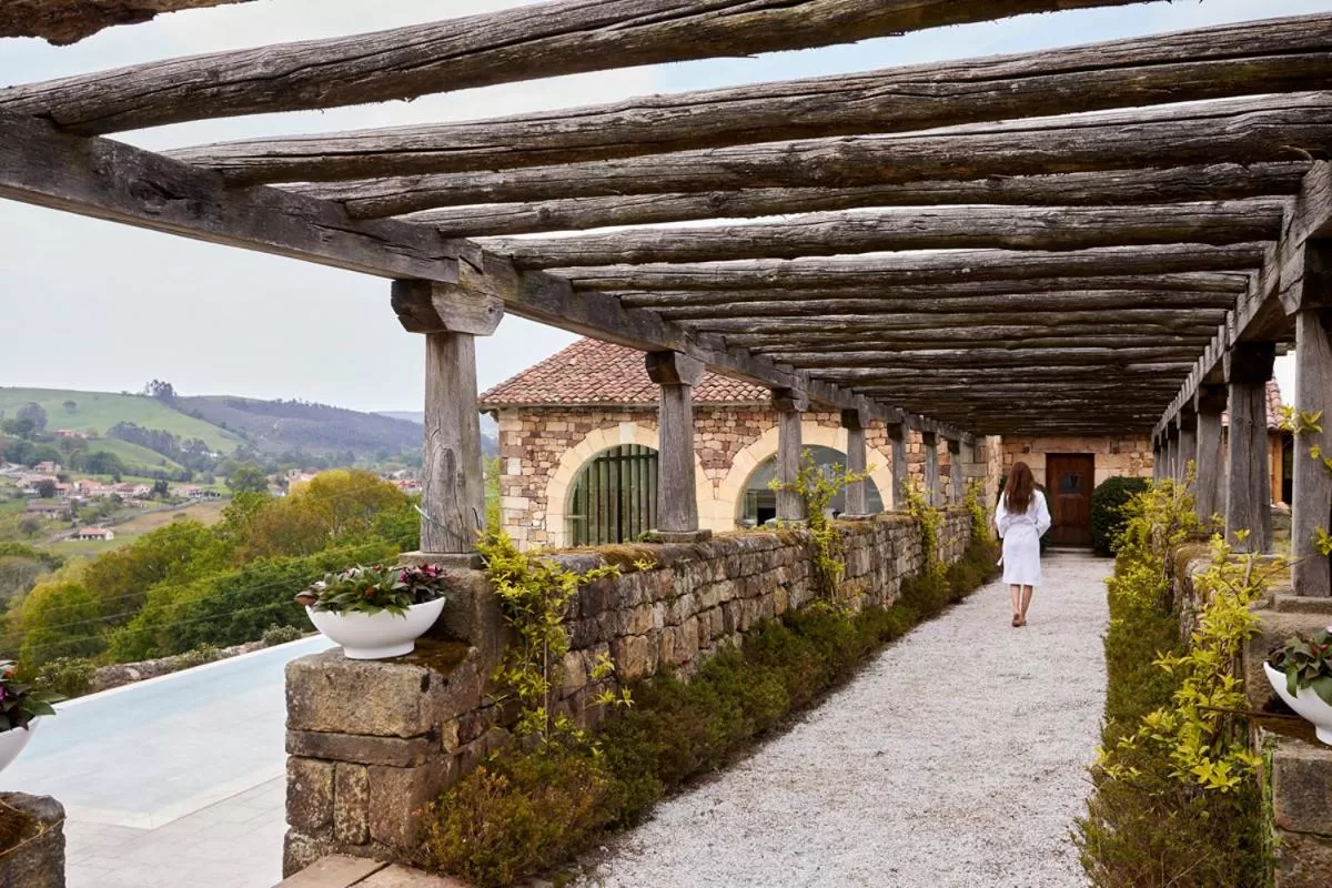 Swimming pool in Helguera Palacio Boutique & Antique