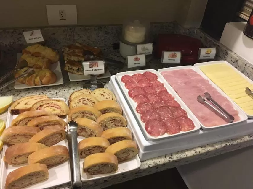 Breakfast in Barueri Premiêr Hotel