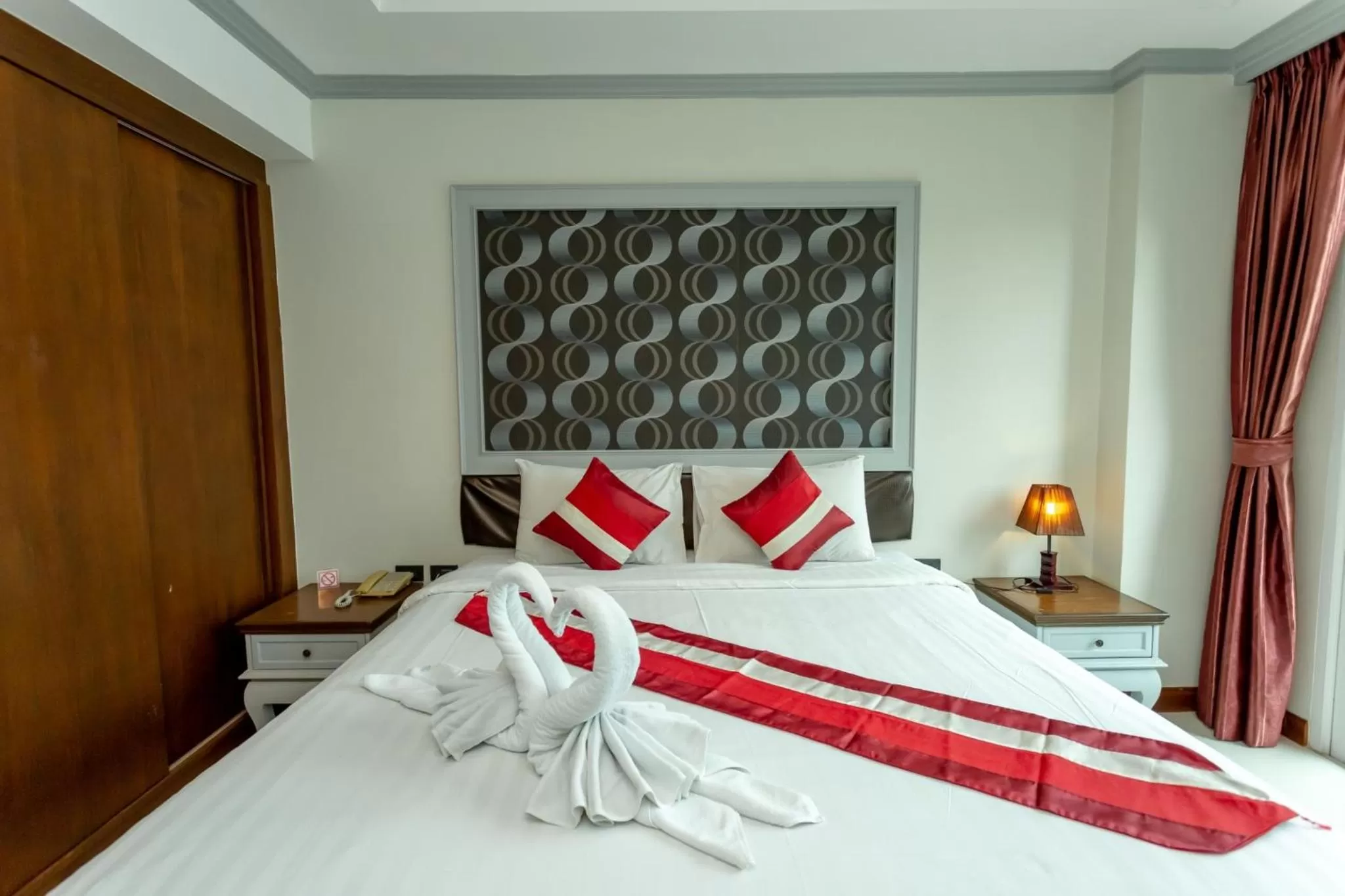 Photo of the whole room, Bed in Honey Boutique Hotel