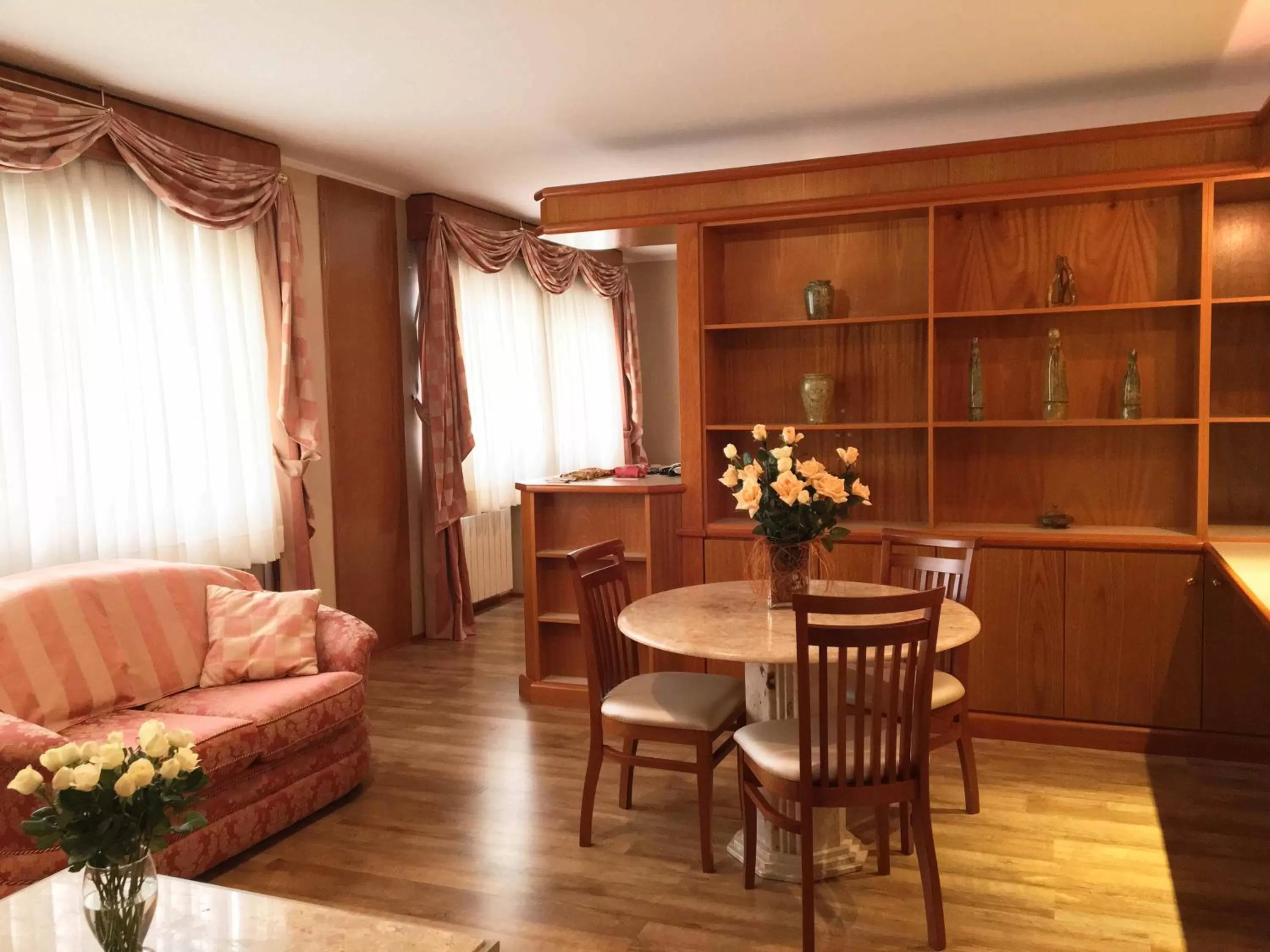 Living room, Seating Area in Cosmos Hotel