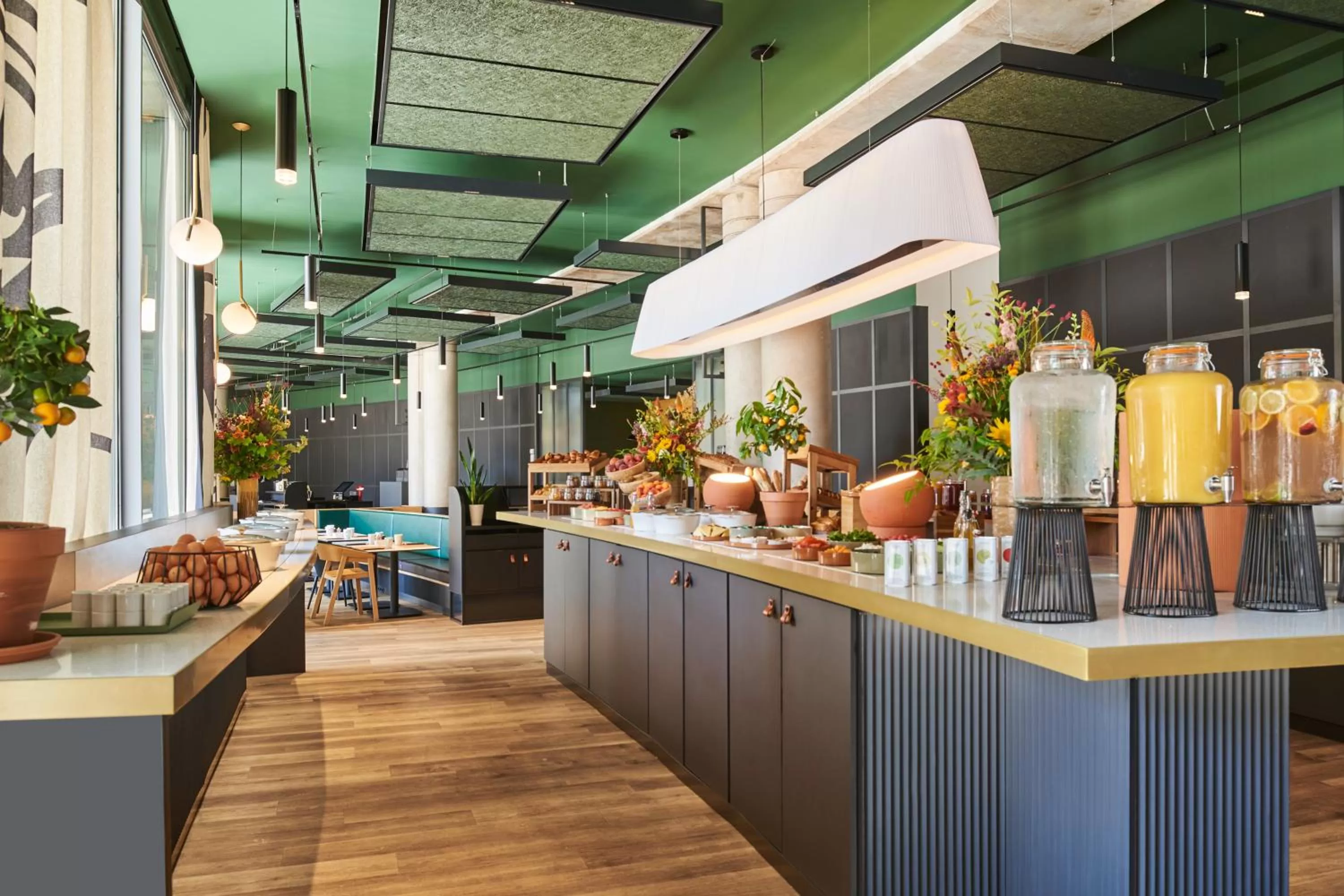 Restaurant/places to eat in Novotel Paris Gare De Lyon