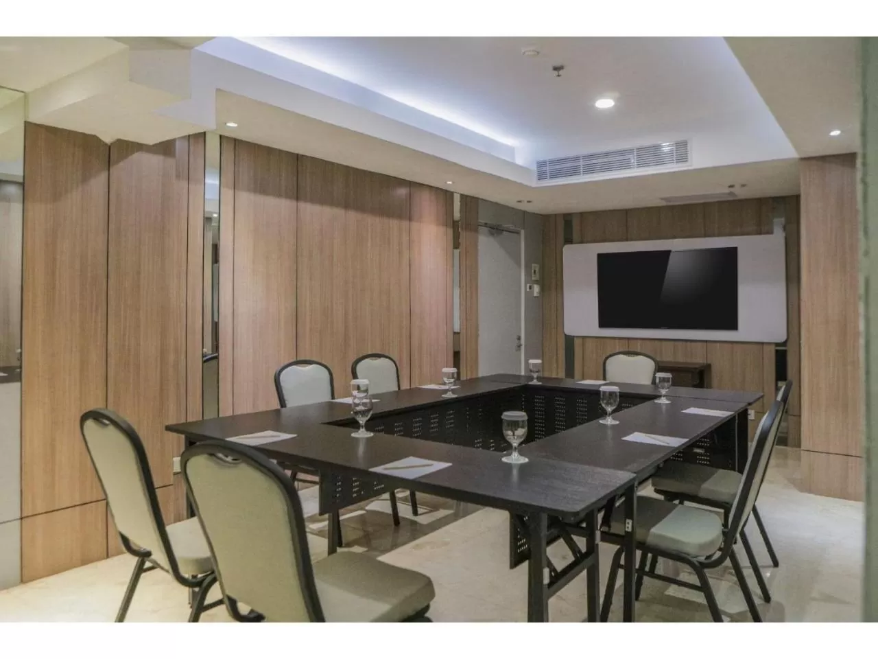 Meeting/conference room in Malyabhara Hotel