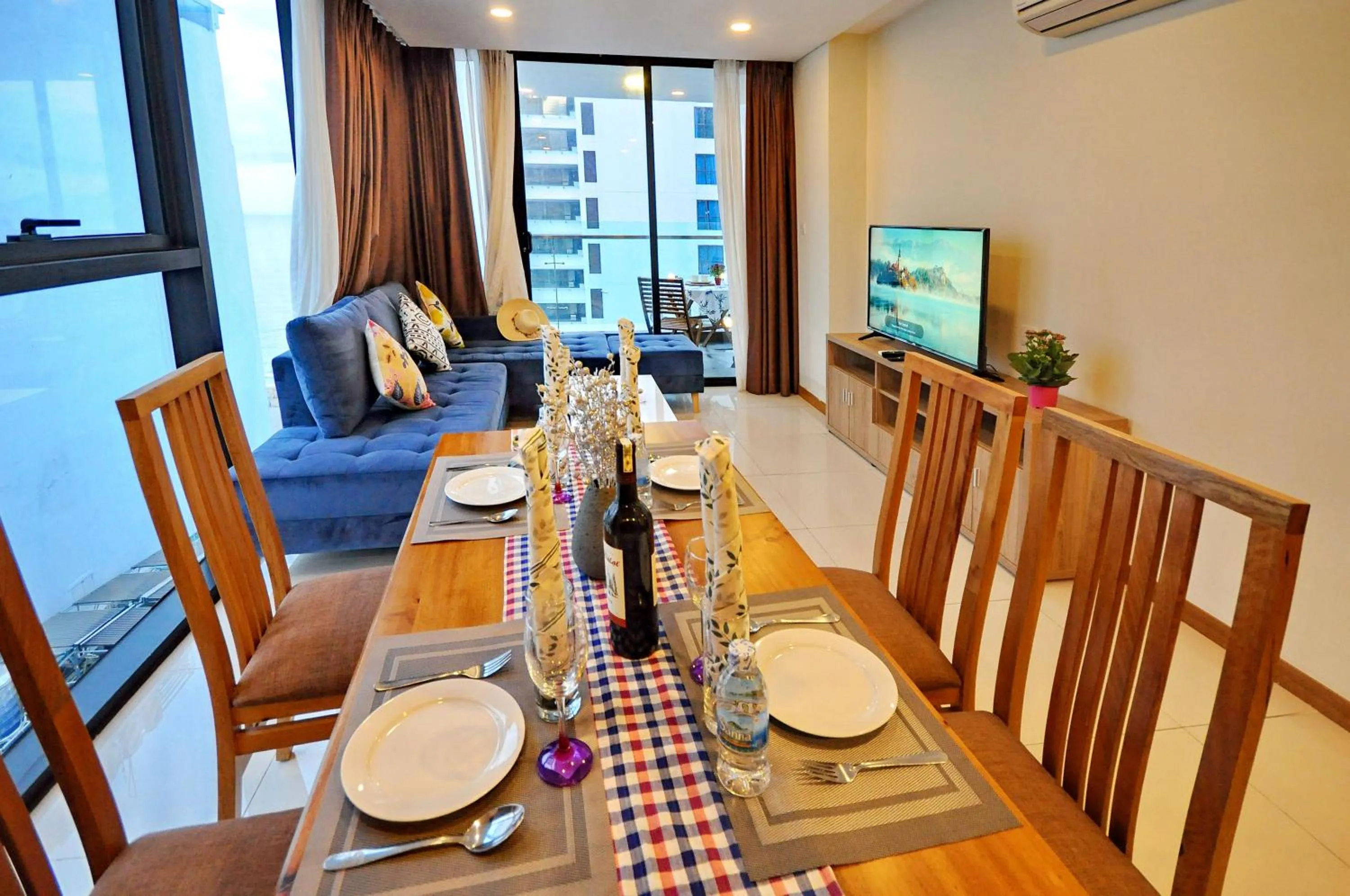 Dining area in Holi Beach Hotel & Apartments