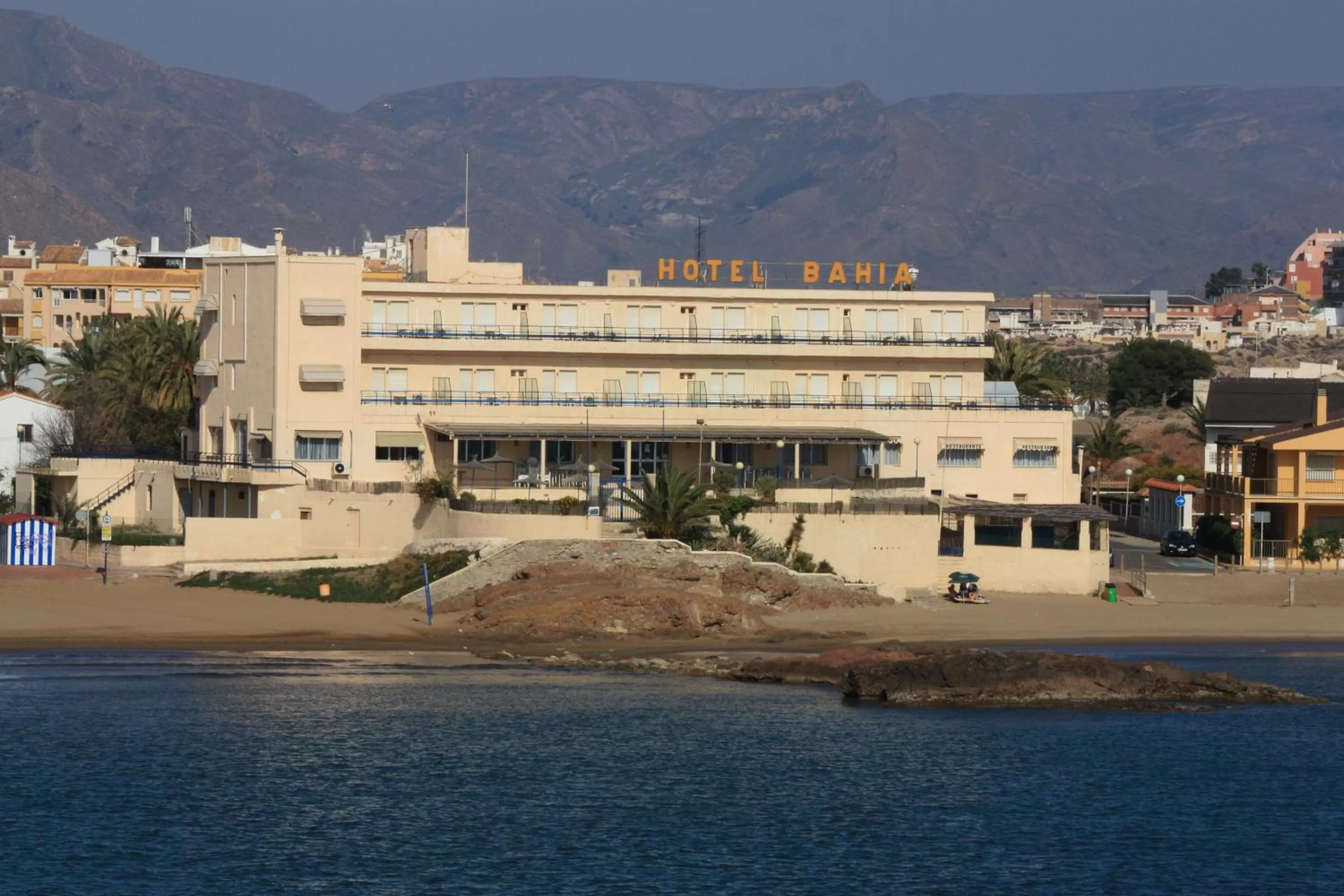 Property building in Bahía - 30º hotels