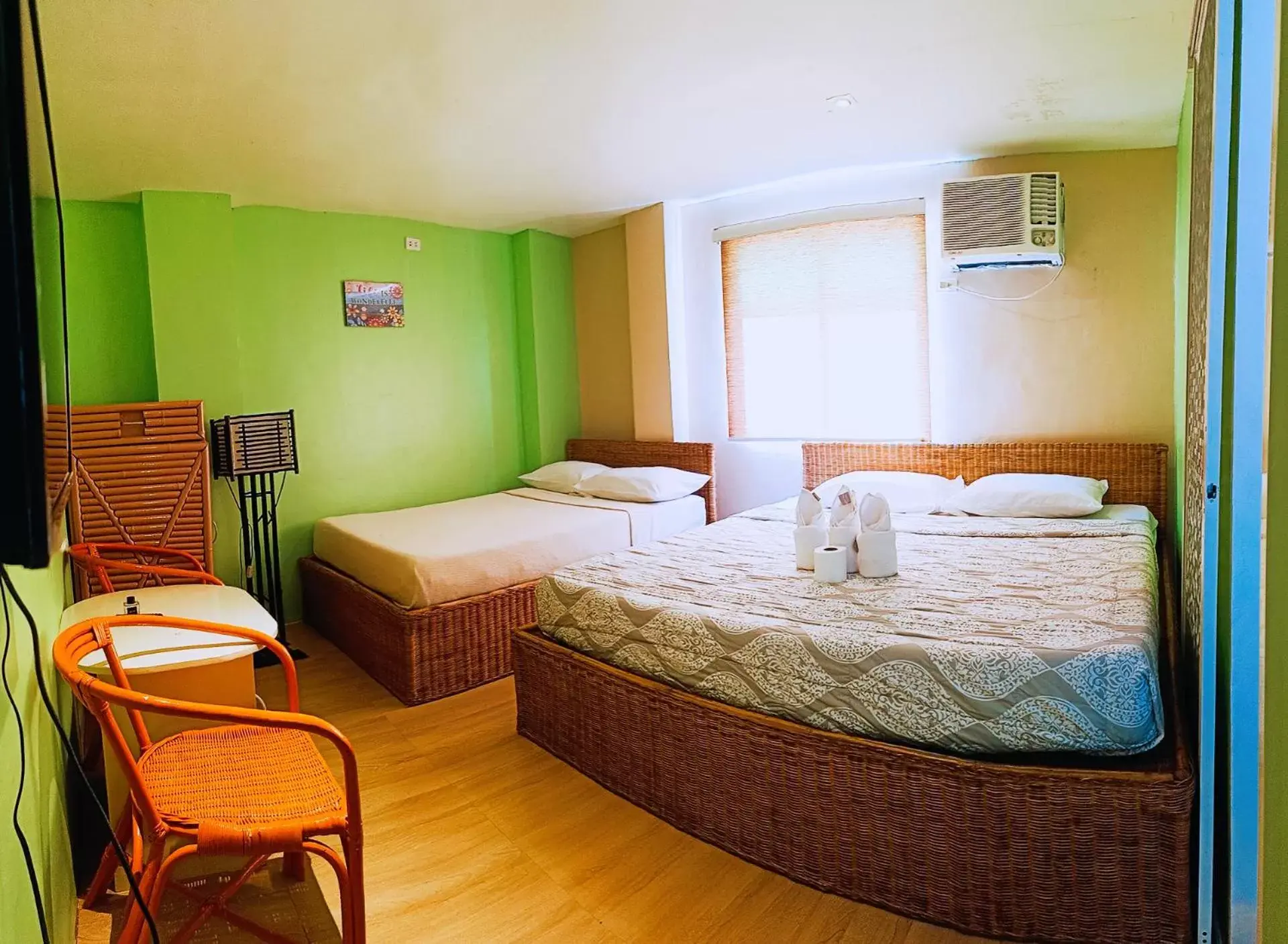 Family Room with Mountain View in SG Tourist Inn Family Room with Mountain View in SG Tourist Inn