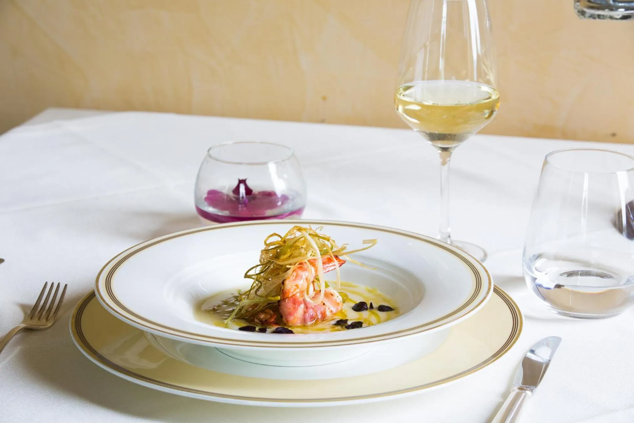 Food and drinks in Castello Dal Pozzo Resort Lago Maggiore - Preferred Hotels & Resorts