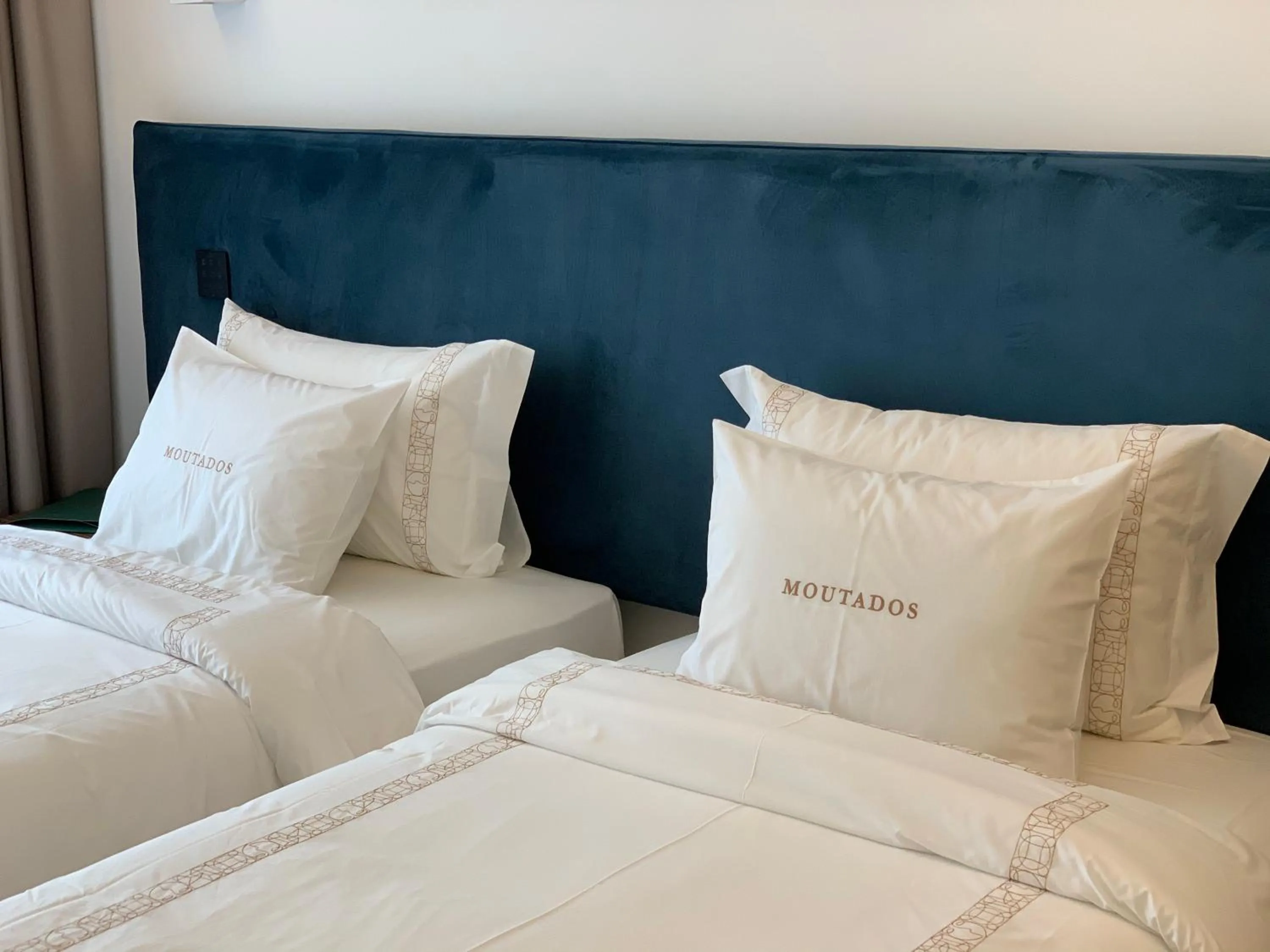 Bed in Hotel Moutados