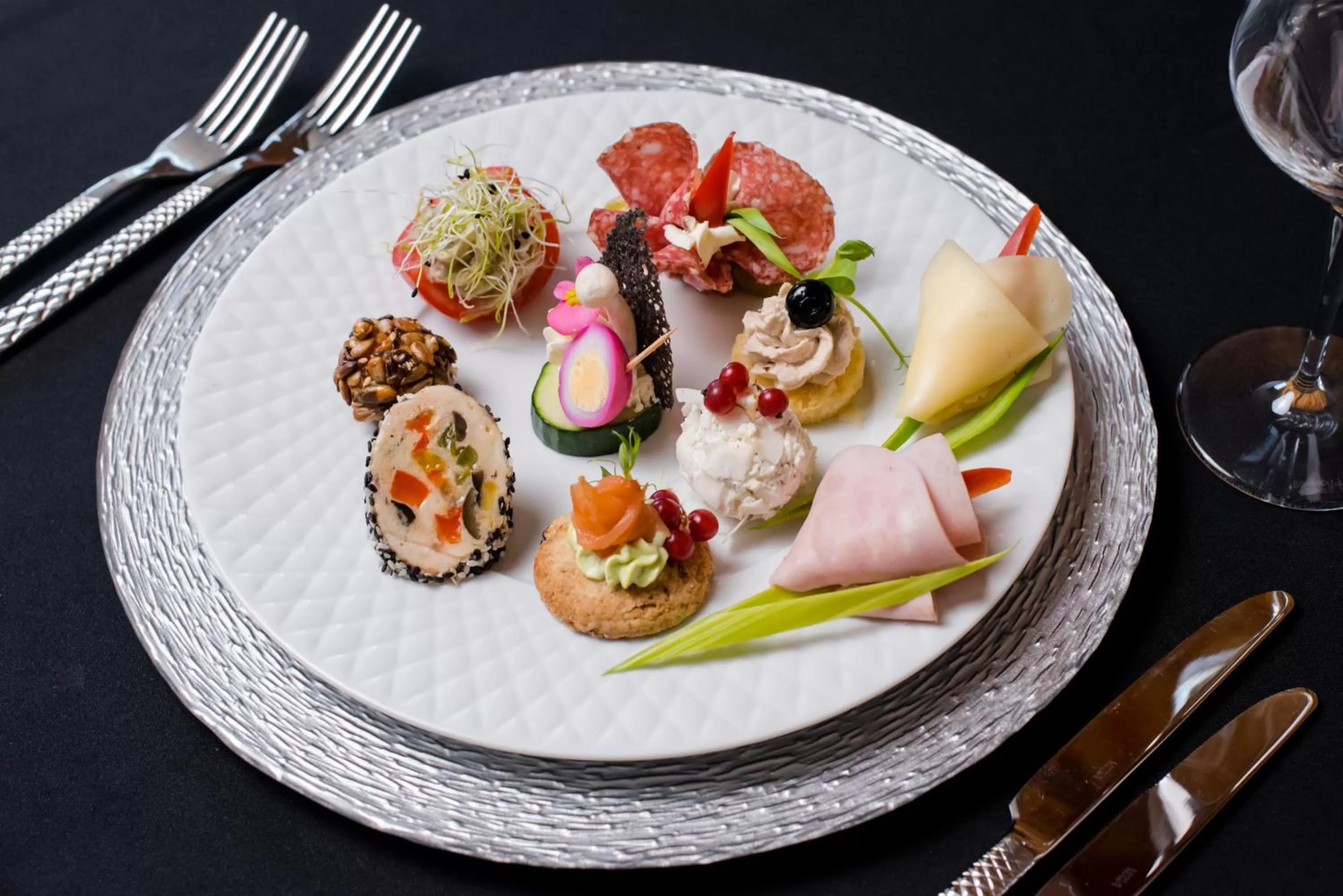 Restaurant/places to eat in Hotel Oxford By TimHotels