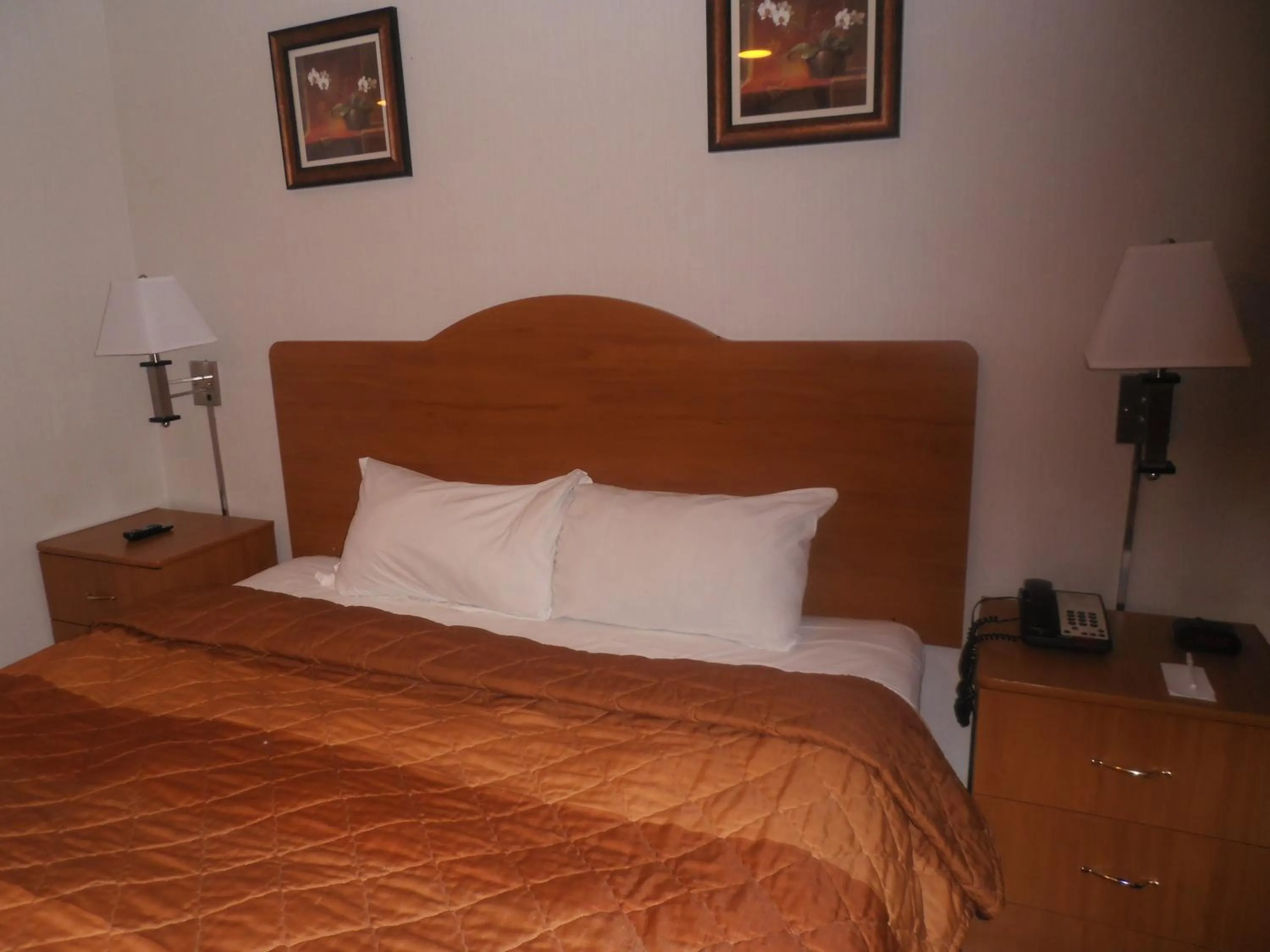 Bed in The Vue Express @ 39th Street