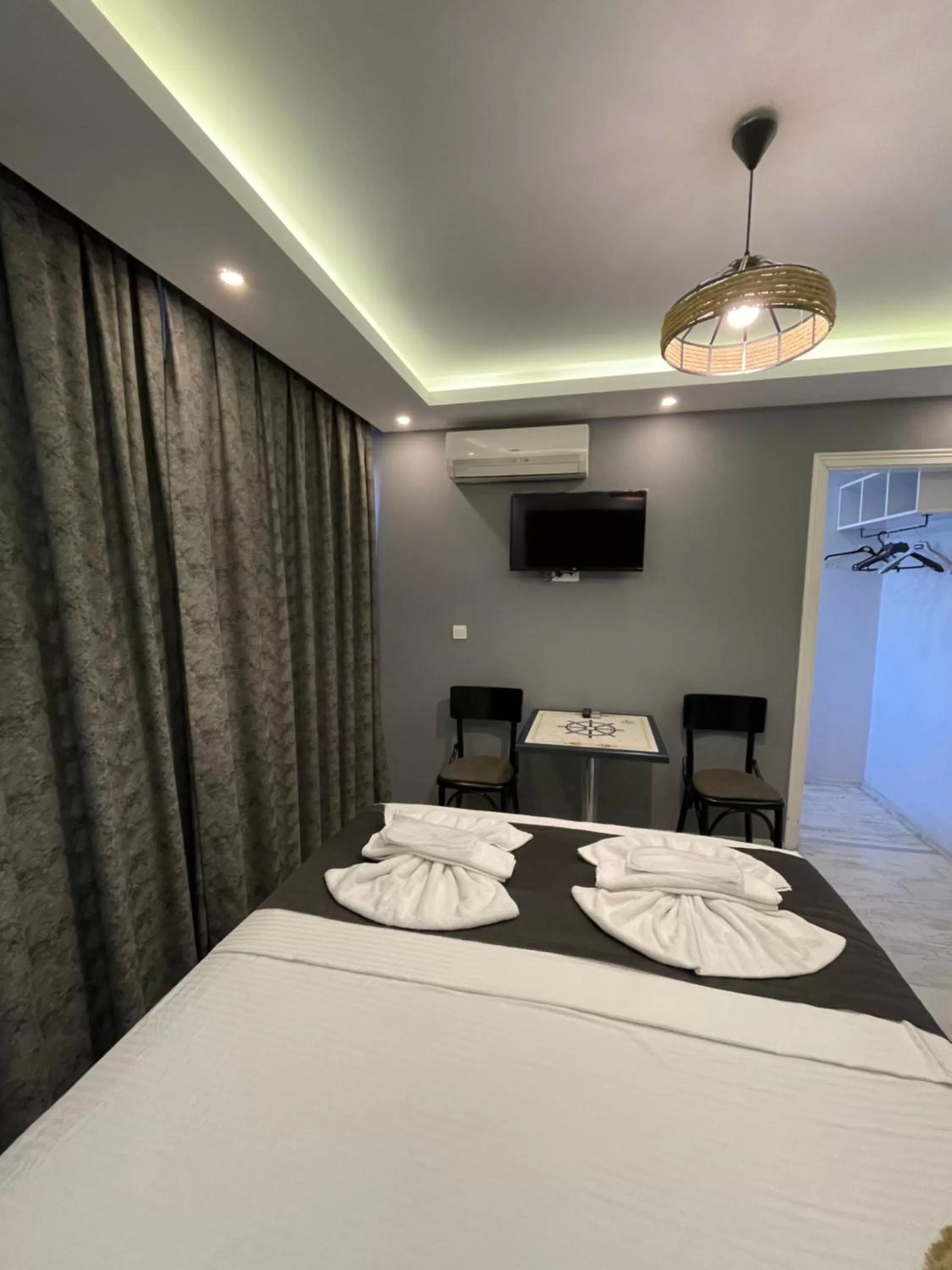 Bed in Arat Apartments