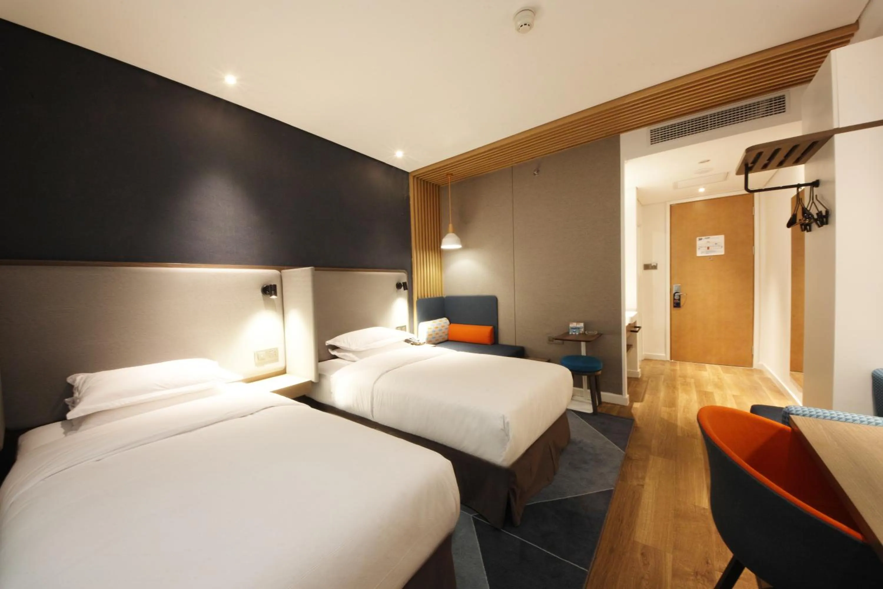 Bedroom, Bed in Holiday Inn Express Hefei Shushan by IHG